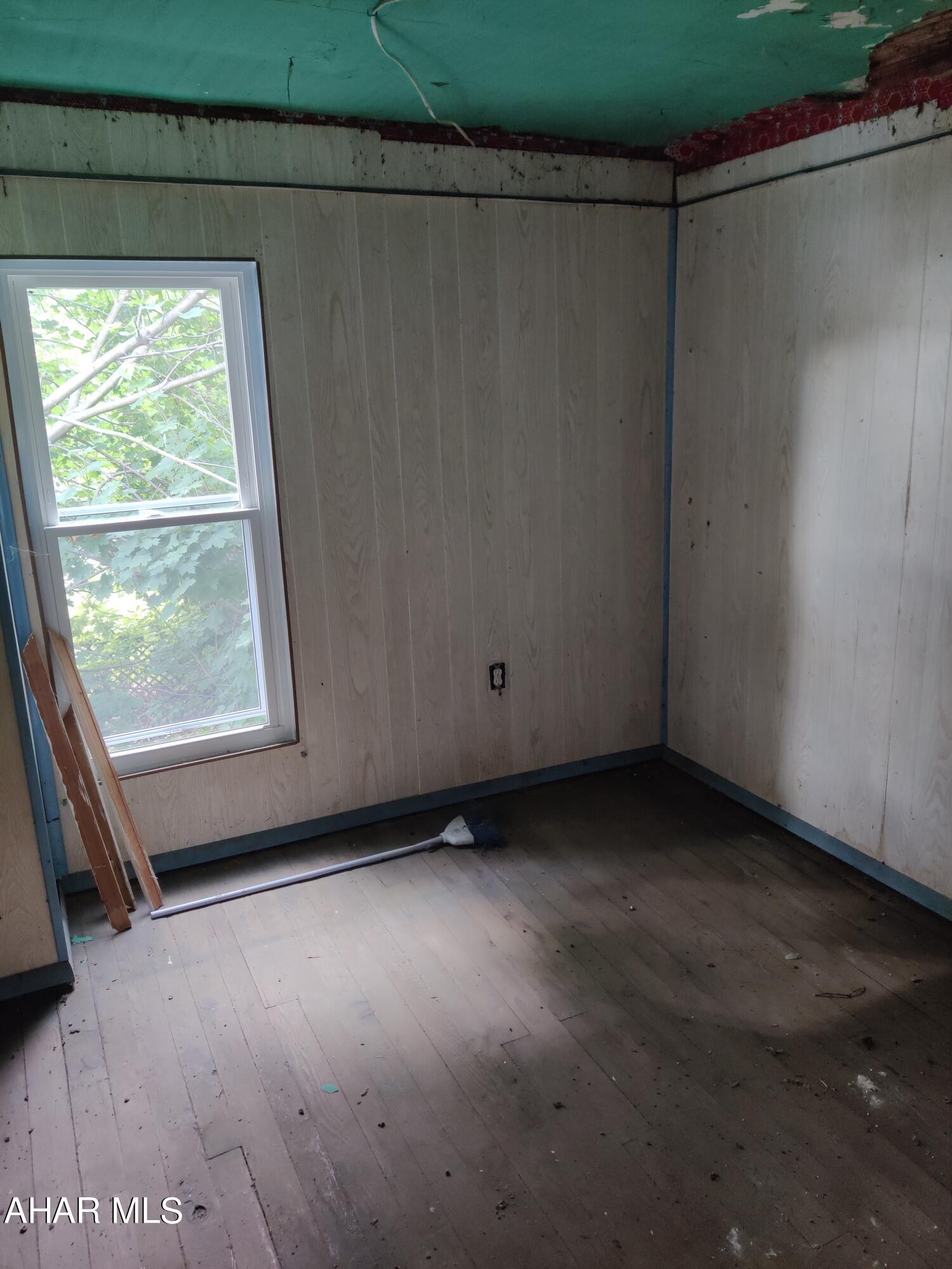 Juniata - Residential