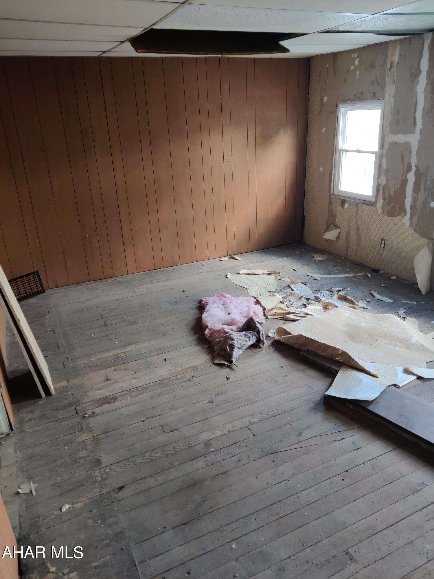 Juniata - Residential