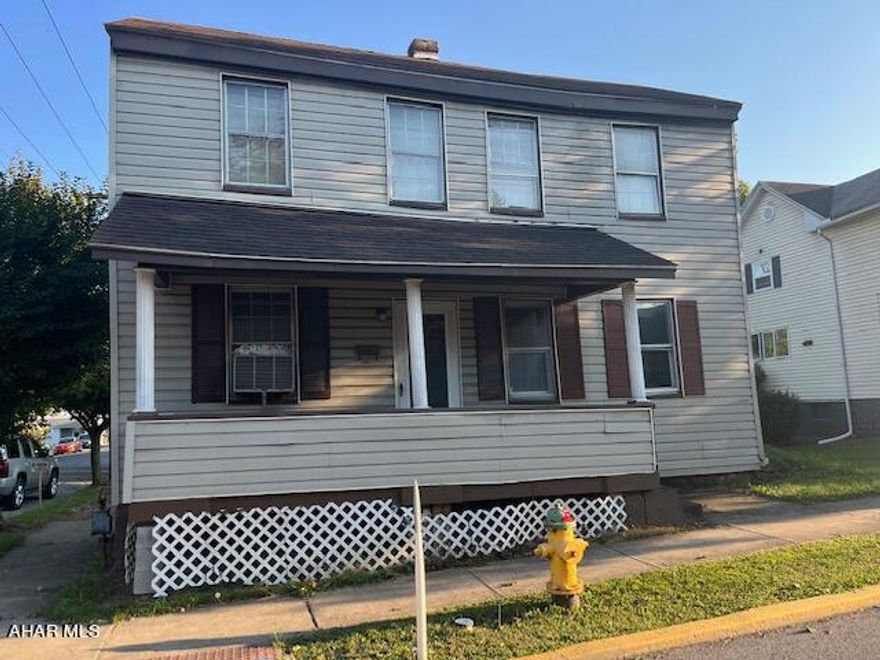 If you are looking for a fixer upper in Hollidaysburg this is the home for you!! nice fenced corner lot. Lots of potential.