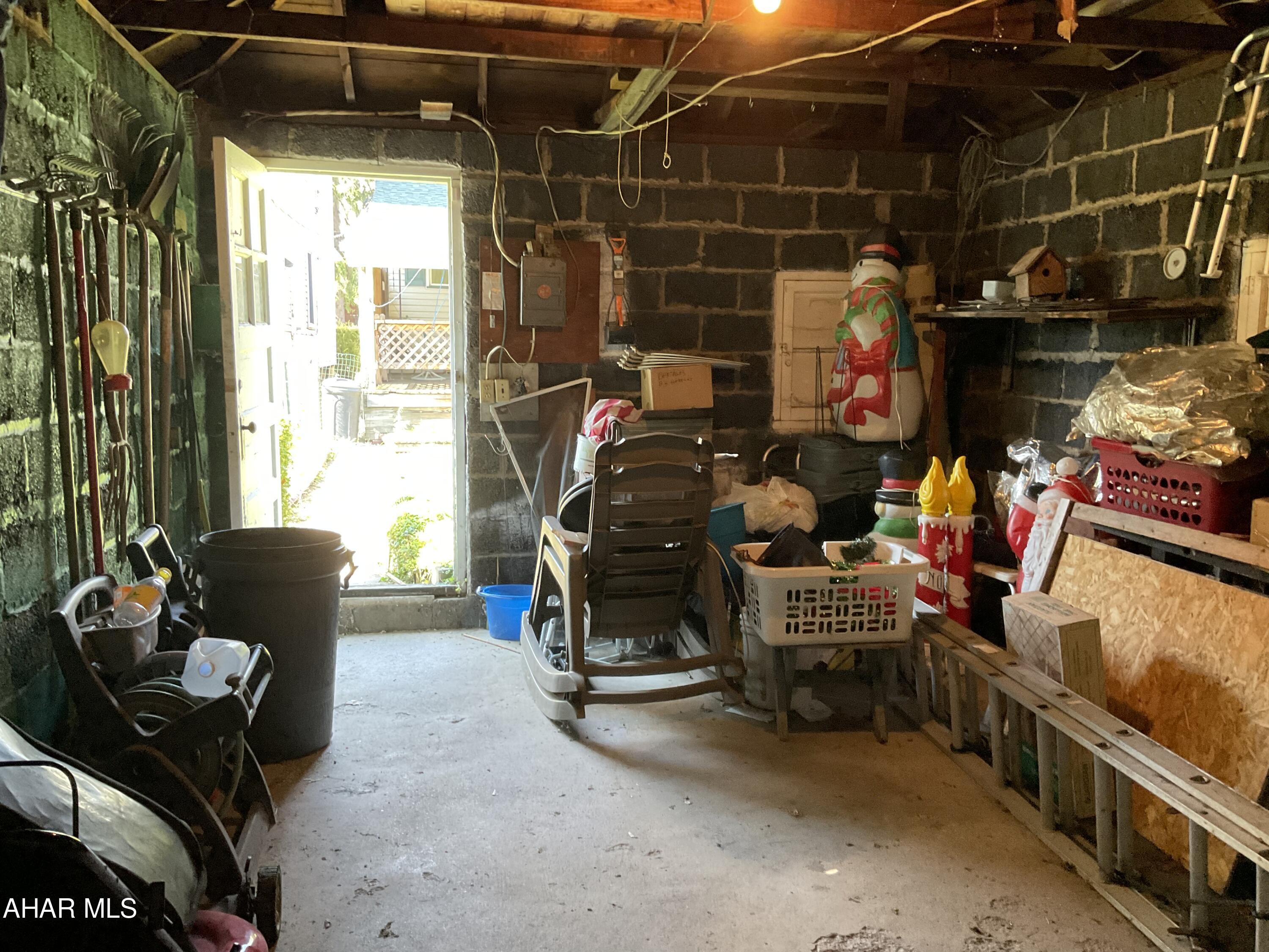 Unknown - Residential