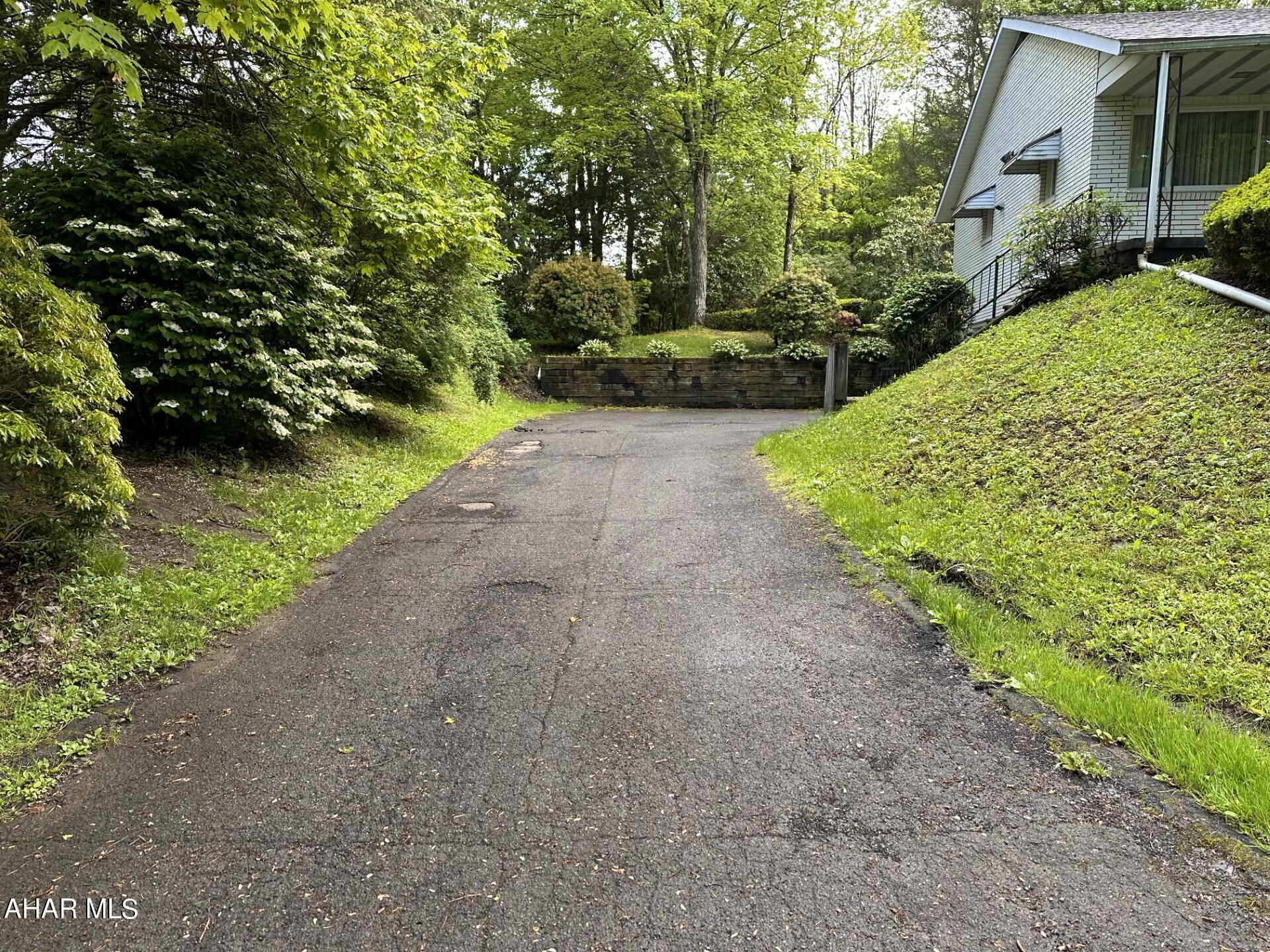 Crestwood - Residential