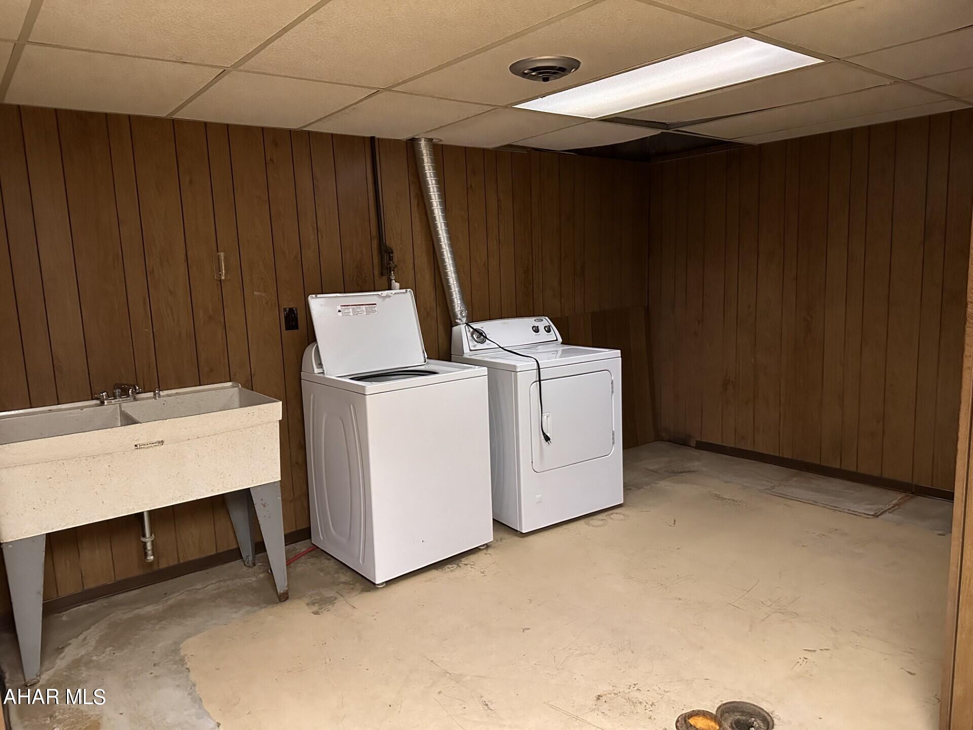 Crestwood - Residential