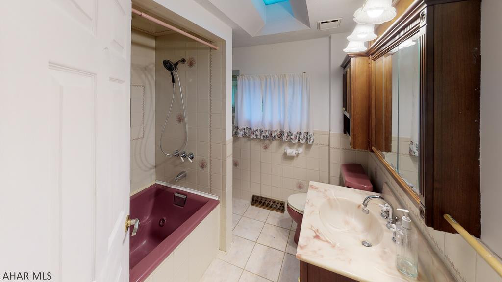 Juniata - Residential