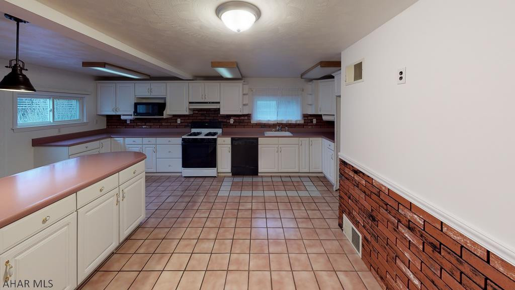 Juniata - Residential