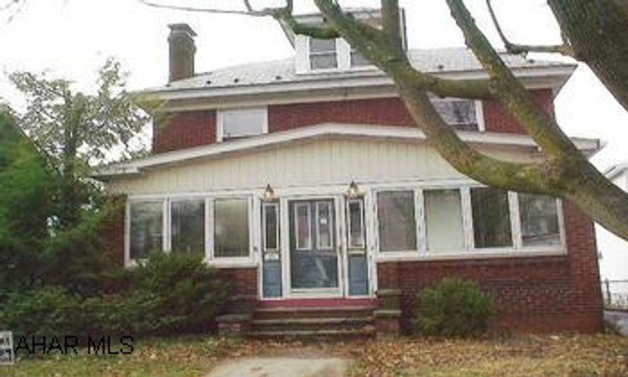 4-5 BED, 2.5 BATH BRICK. 50X120 LOT. 2 CAR GAR. IN GROUND POOL. NEWER FURNACE, KIT. CABINETS, WINDOWS. DARLA4HOMES@AOL.COM. A LITTLE TLC NEEDED TO MAKE THIS GREAT BRICK A BEAUTIFUL HOME. LARGE ROOMS. 3RD FLOOR FULL BATH AND 5TH BEDROOM. BONUS ROOM 1ST FLOOR. DARLA4HOMES@AOL.COM OR 934-HOME(4663).