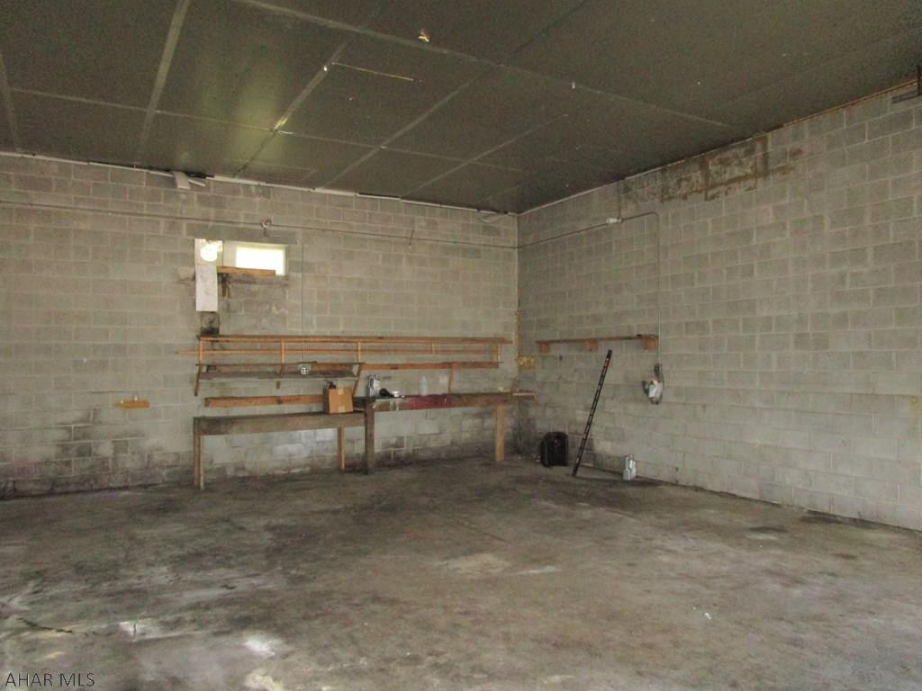 Unknown - Commercial Sale