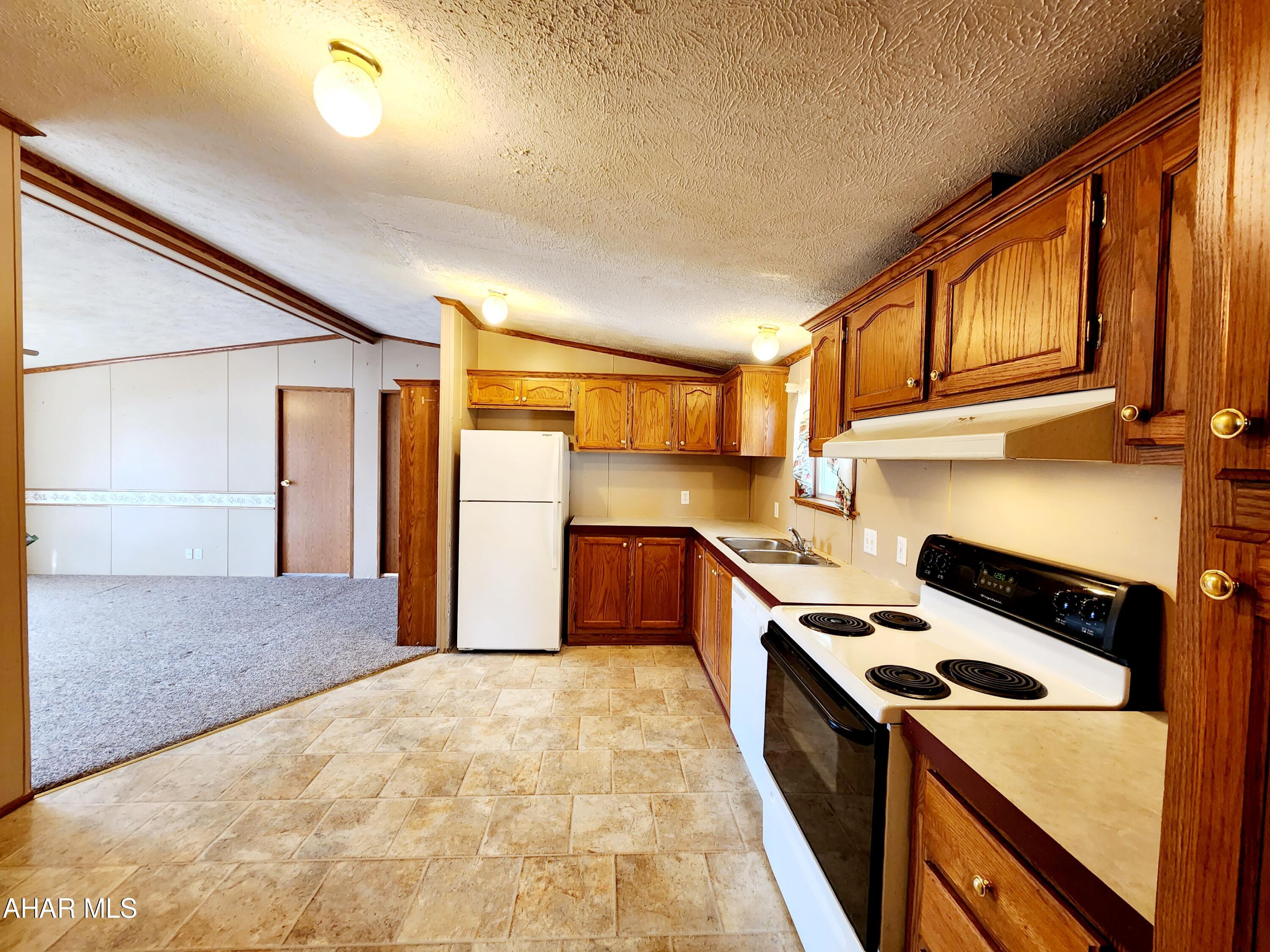 Homers Gap - Residential