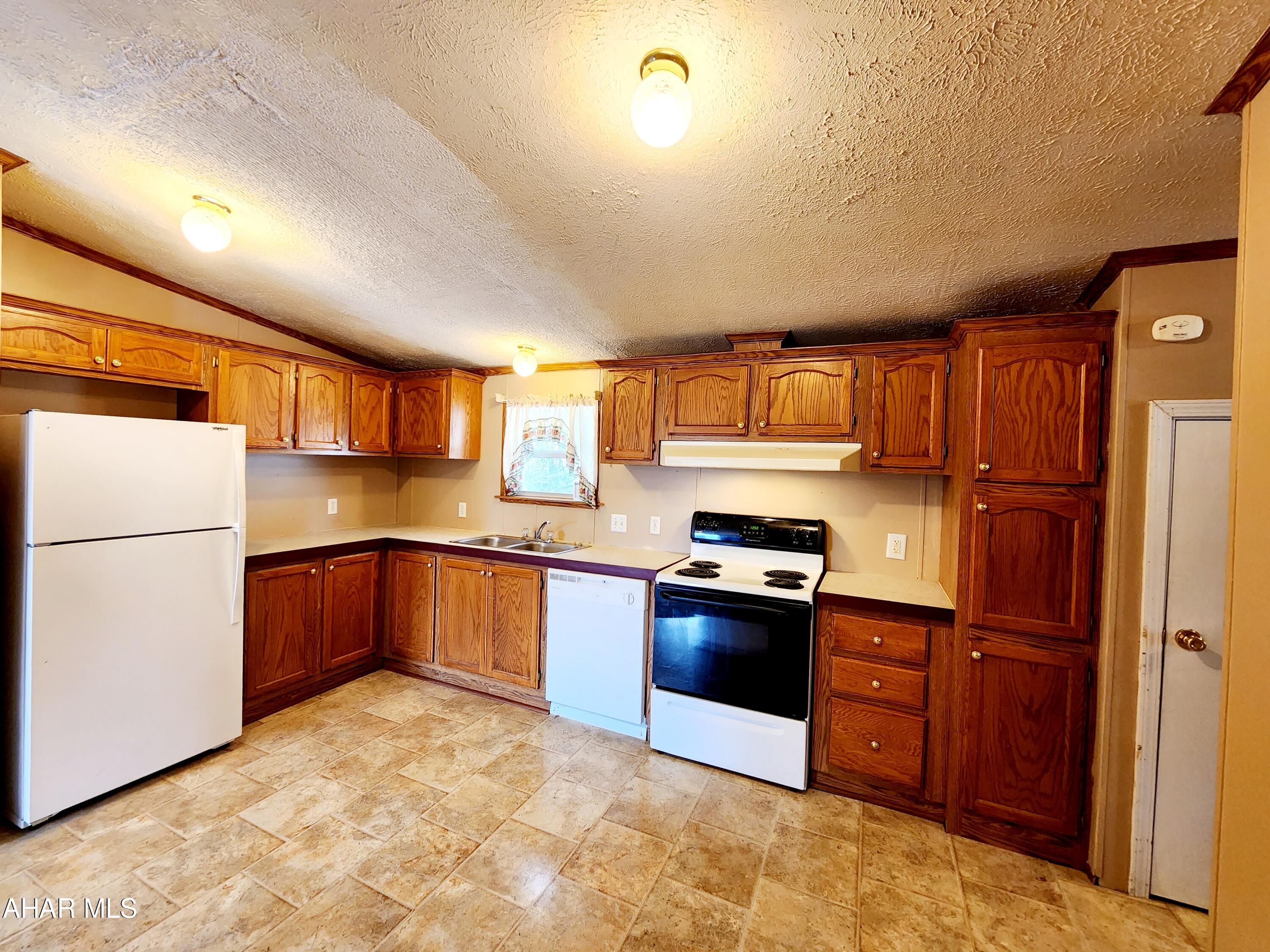 Homers Gap - Residential