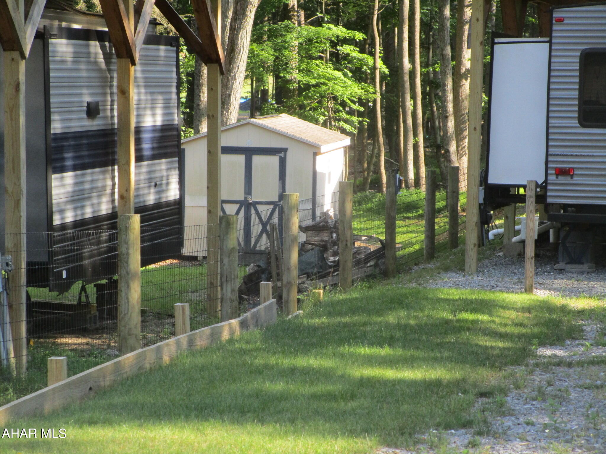 Glendale Yearound - Residential