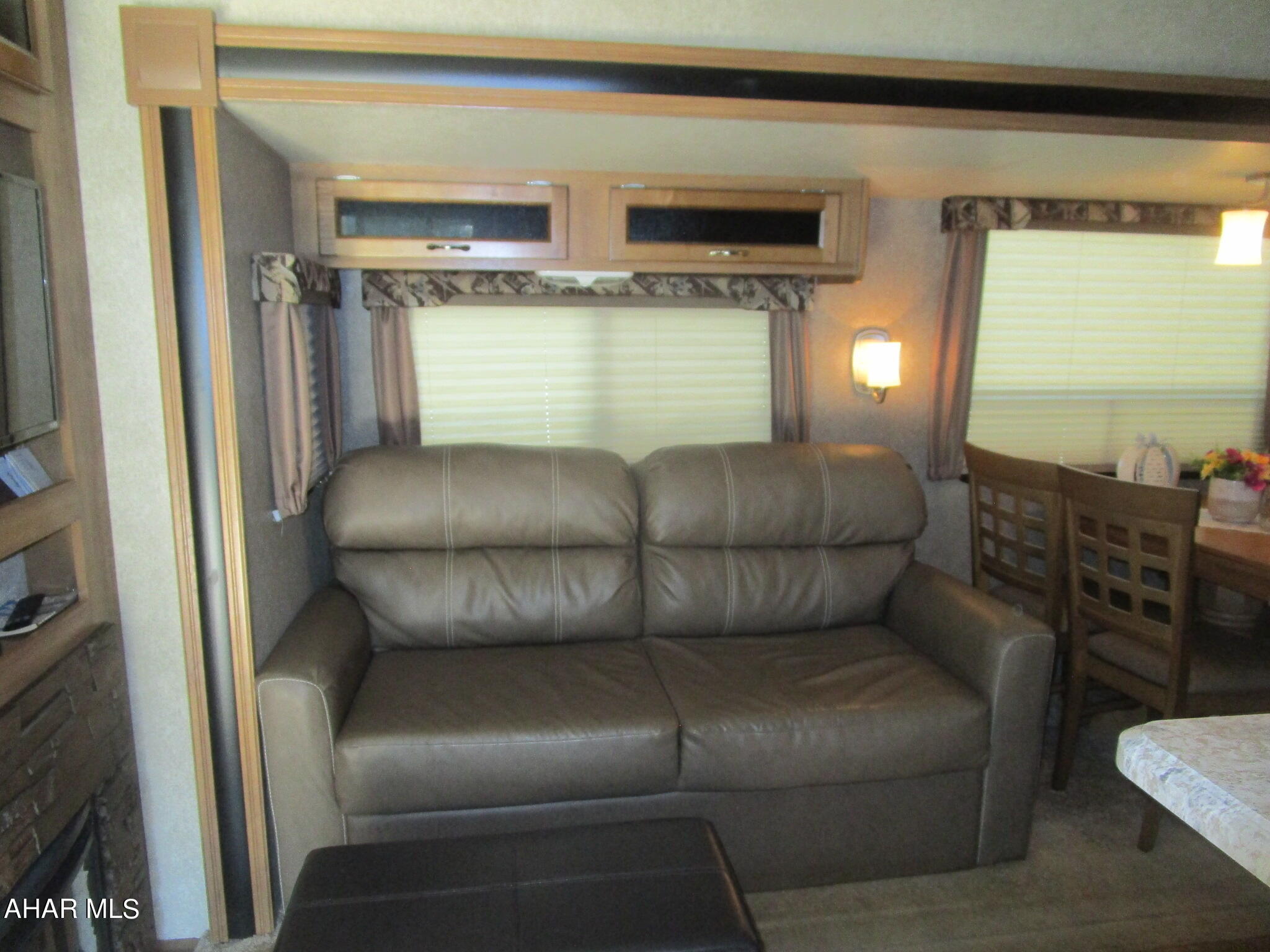 Glendale Yearound - Residential