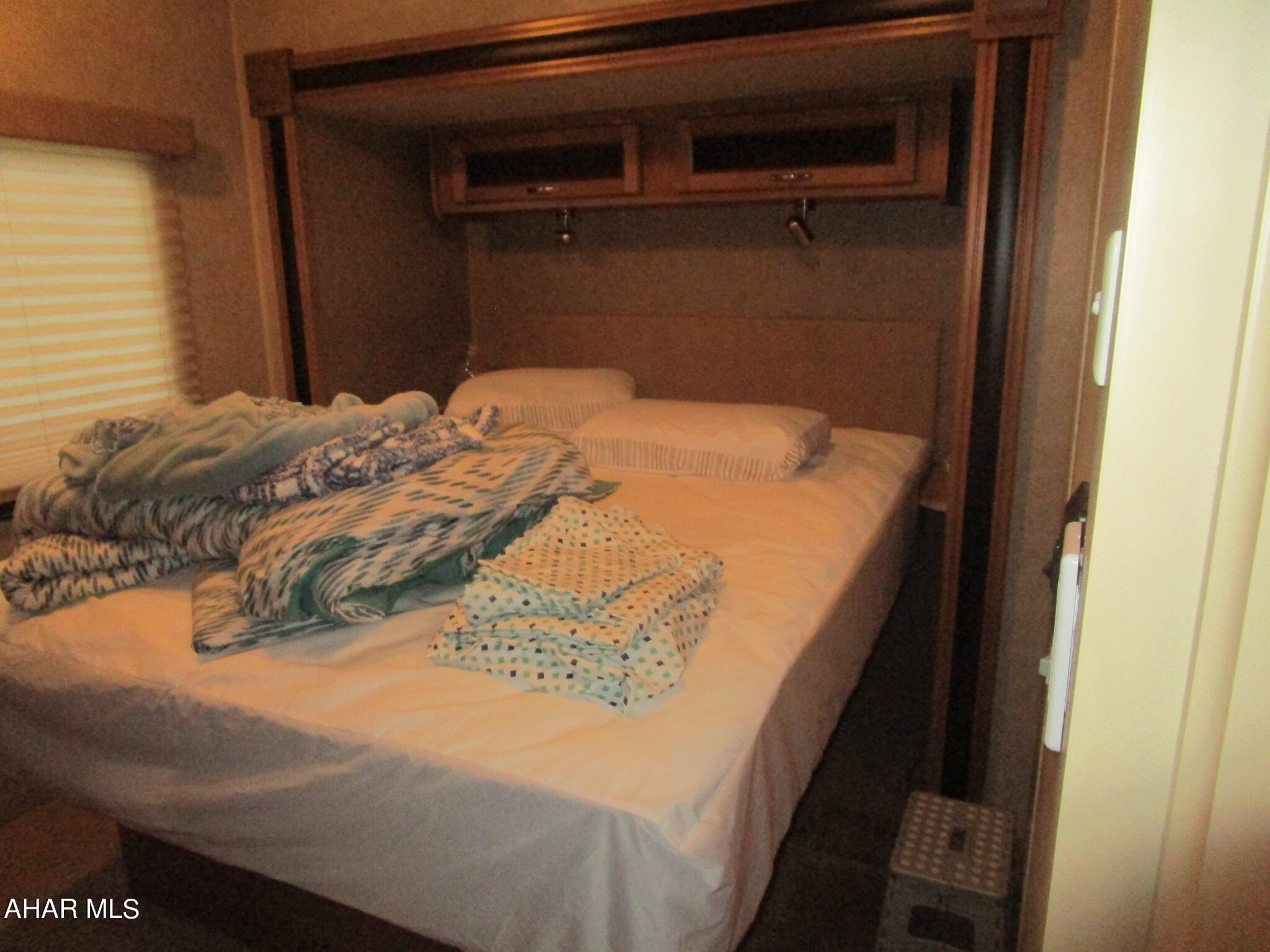 Glendale Yearound - Residential