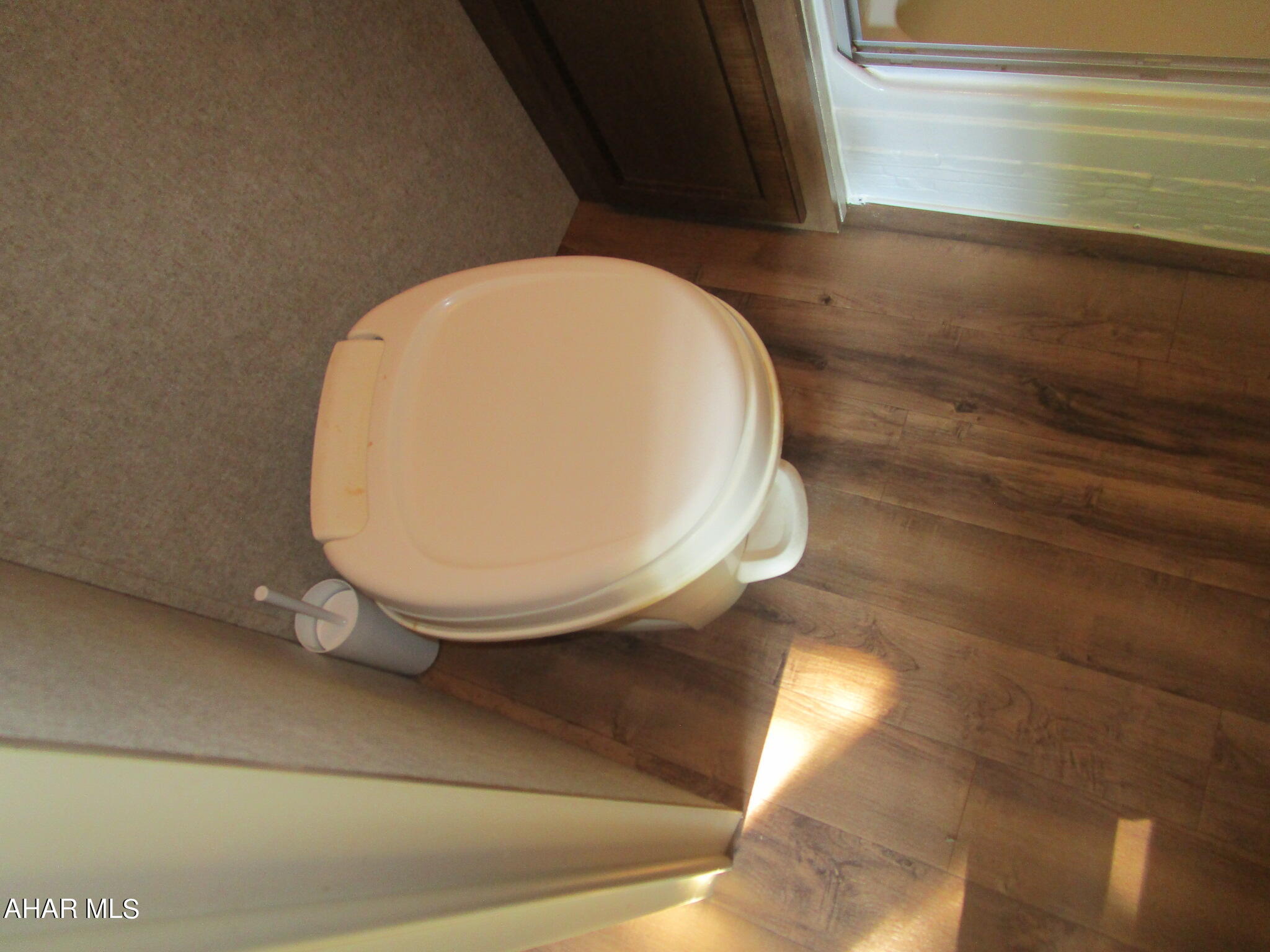 Glendale Yearound - Residential