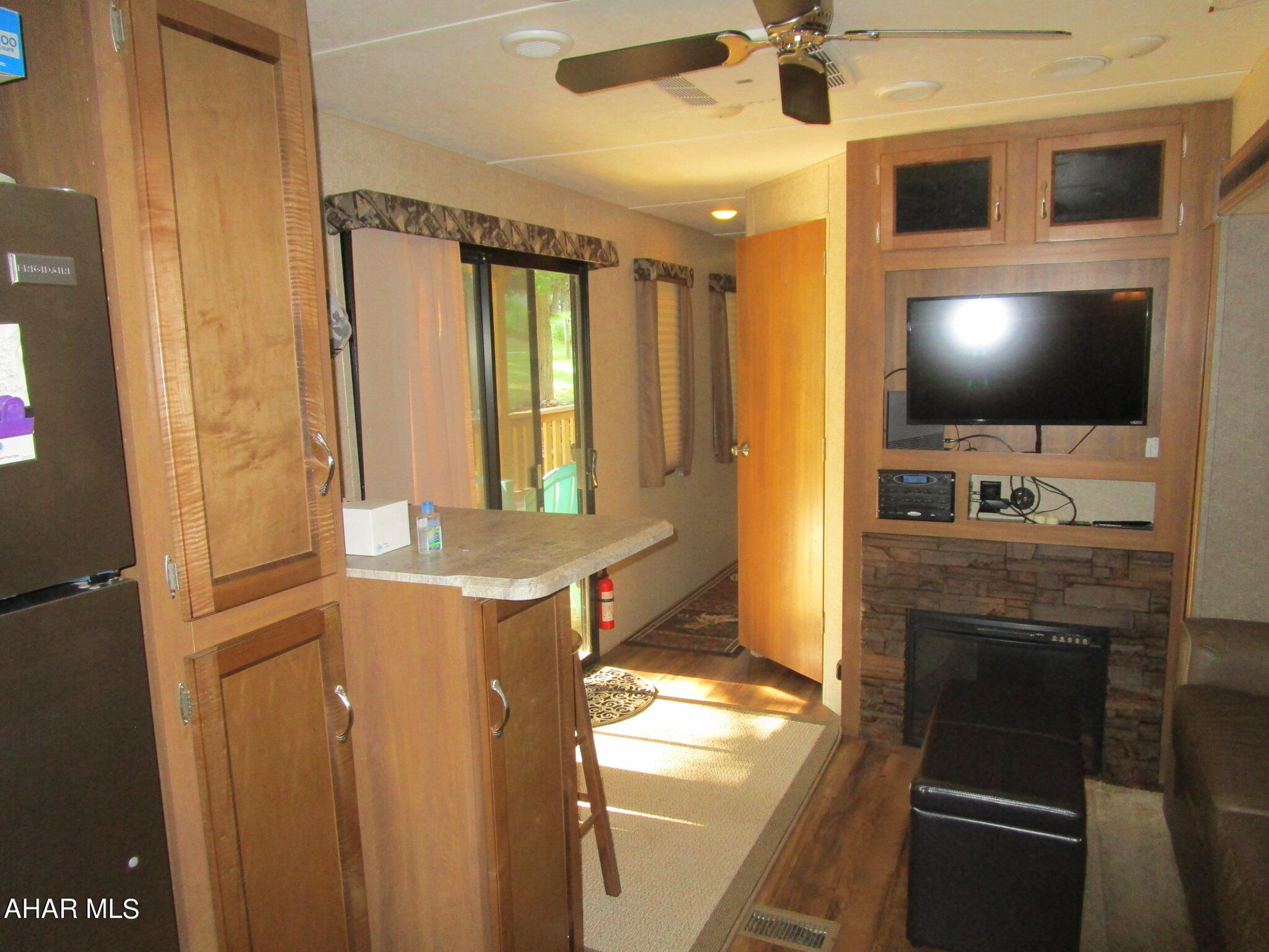 Glendale Yearound - Residential