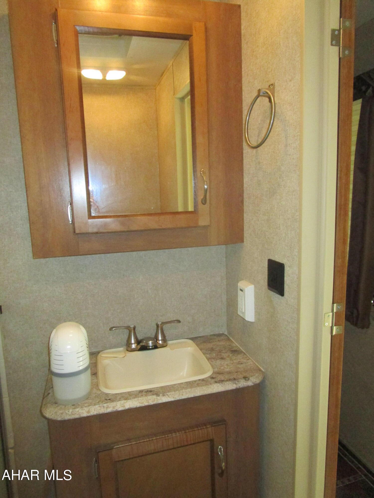 Glendale Yearound - Residential