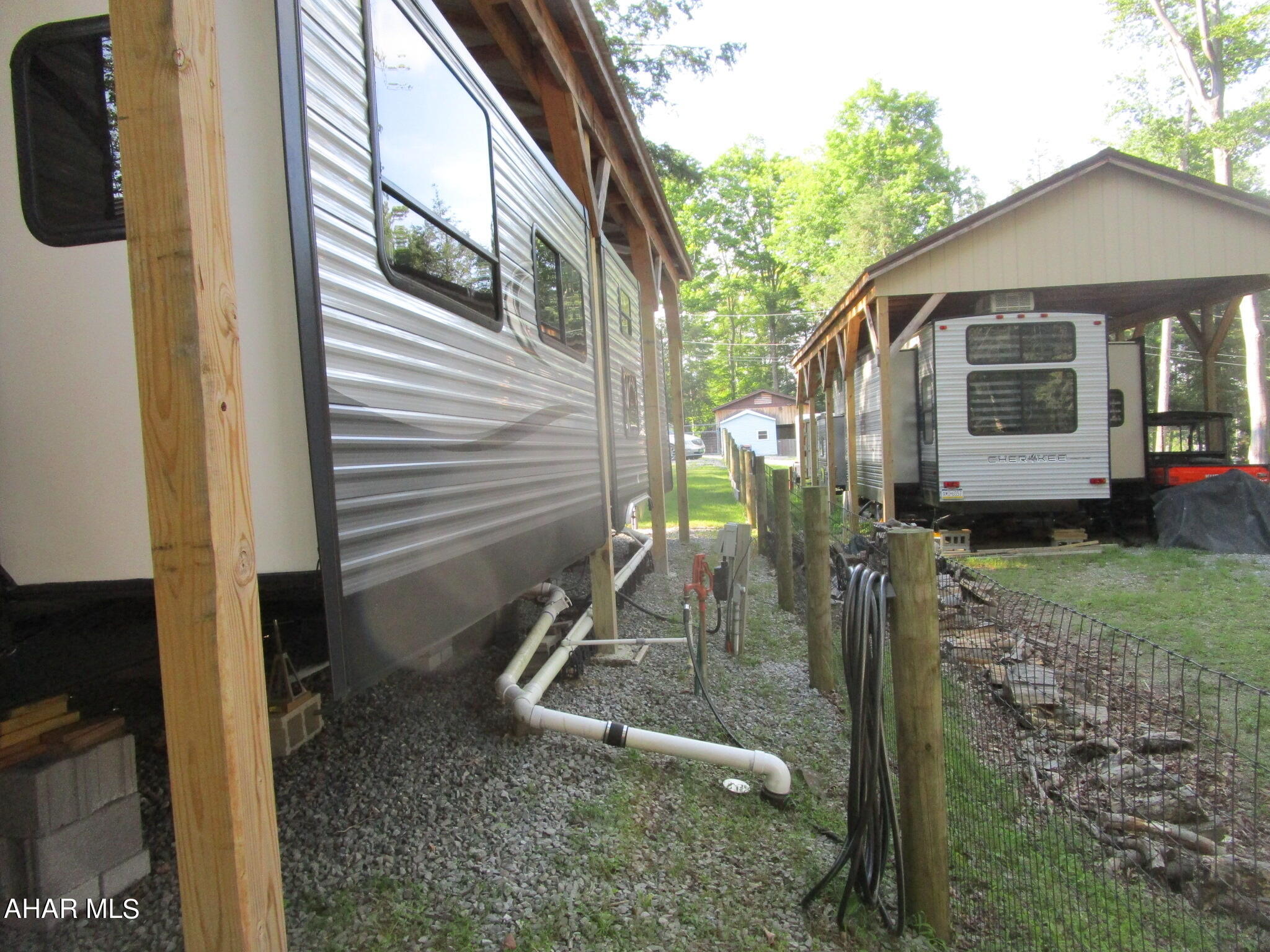 Glendale Yearound - Residential