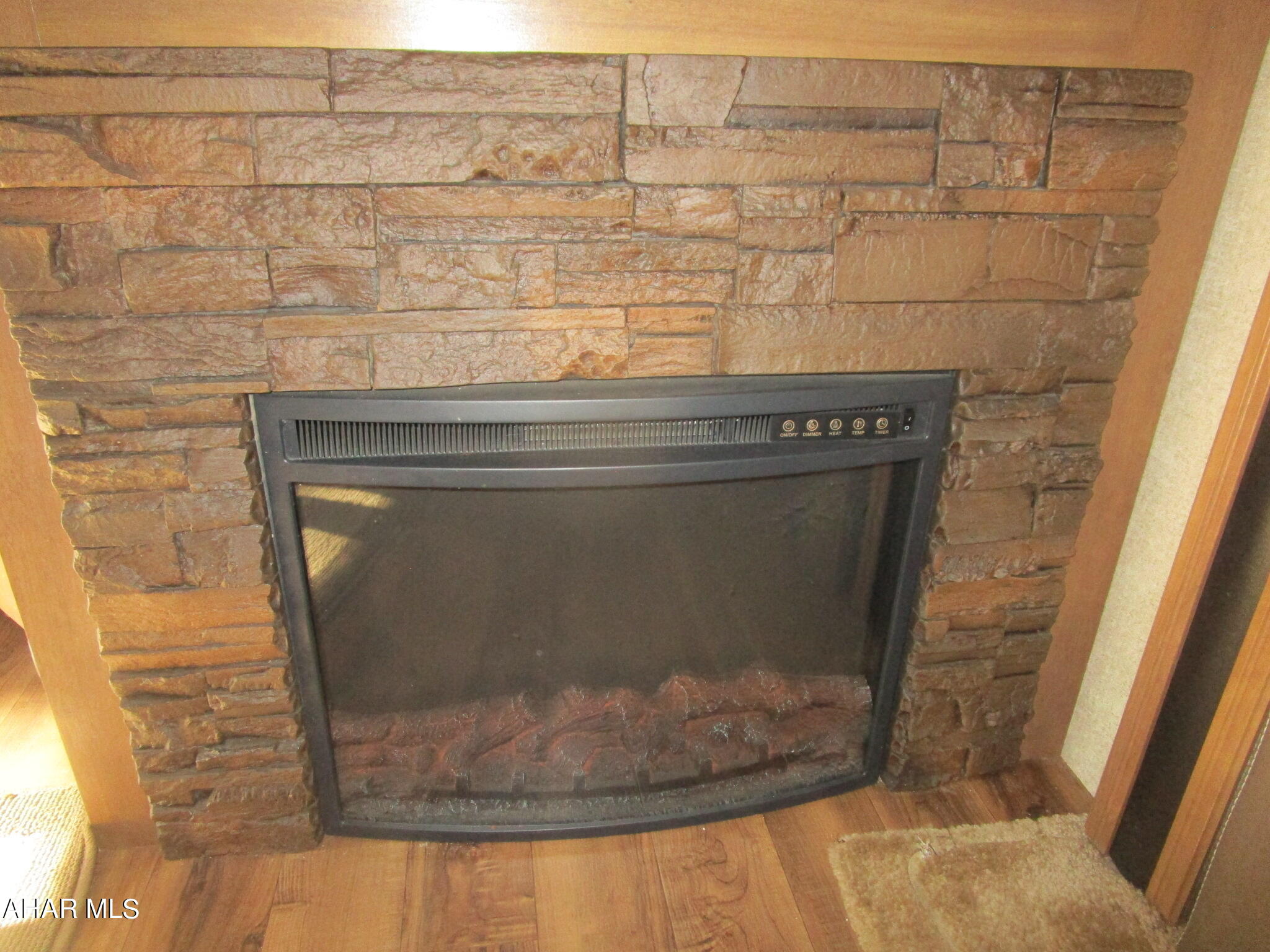 Glendale Yearound - Residential