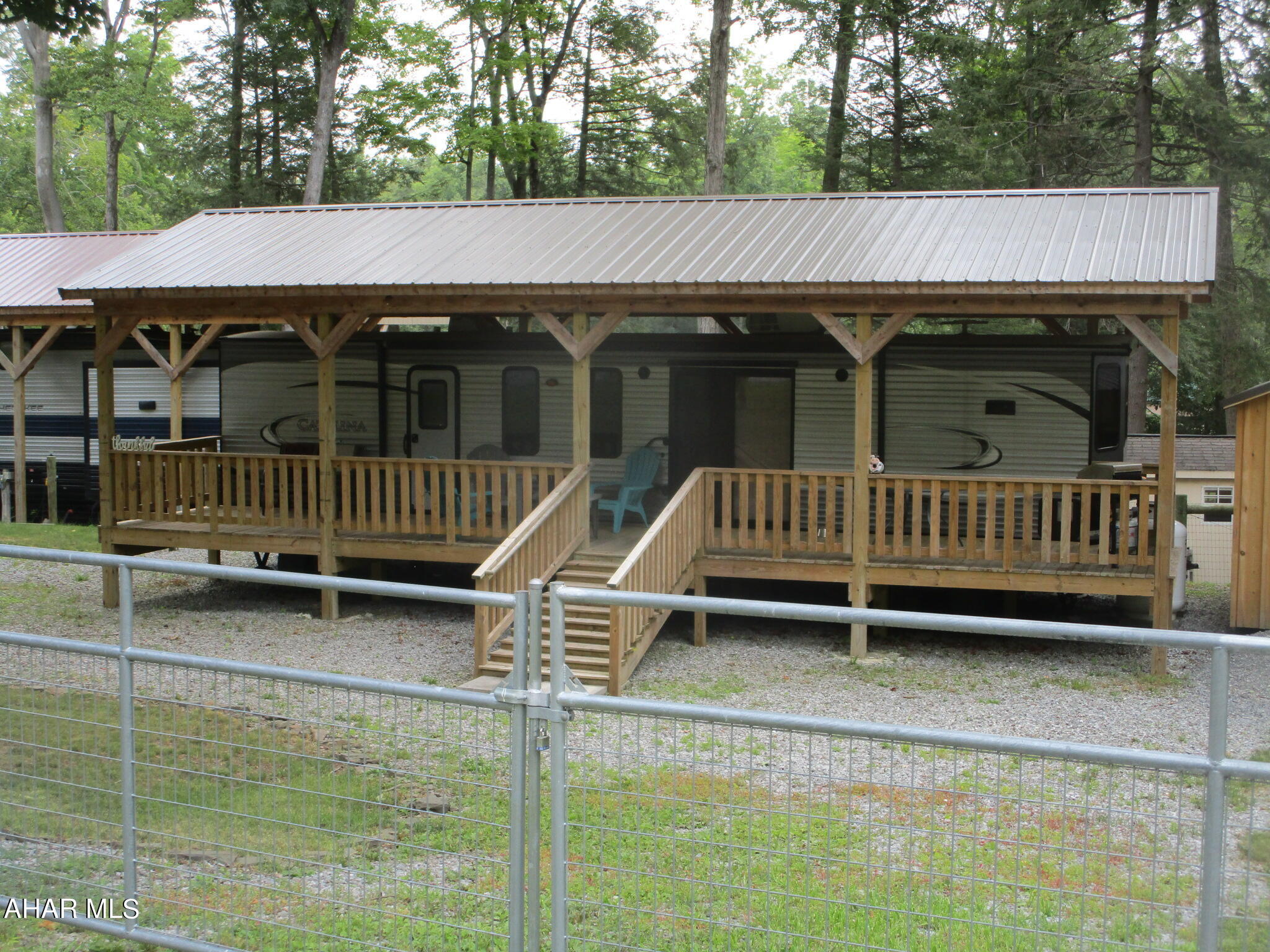 Glendale Yearound - Residential