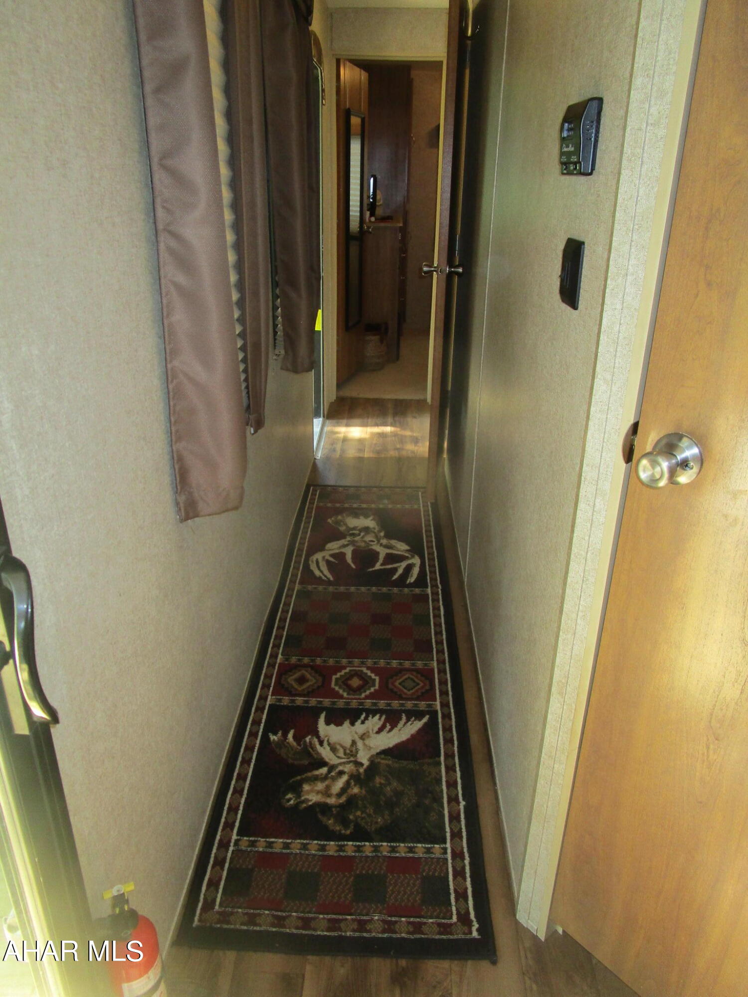 Glendale Yearound - Residential