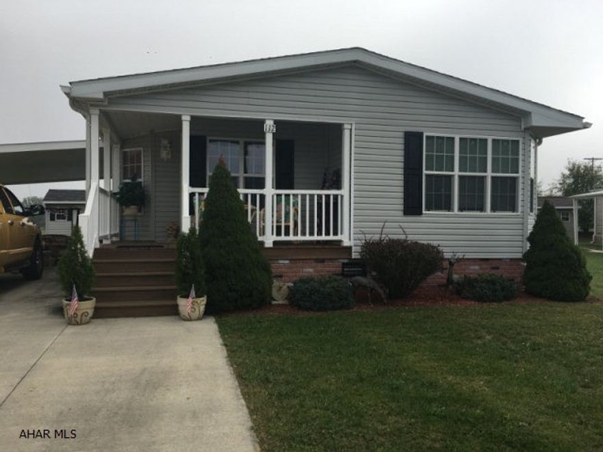 Spacious, well-maintained, manufactured home in quiet and peaceful Arrowhead Acres, a subdivision that is for those 55+ and older. Home sits on a rented lot.  Two bedroom, 2 full bath, living room, dining room, eat-in kitchen, carport and shed. Master bedroom has a large walk-in closet, a master bath with a walk in shower and garden tub. A great place if you are looking to downsize!