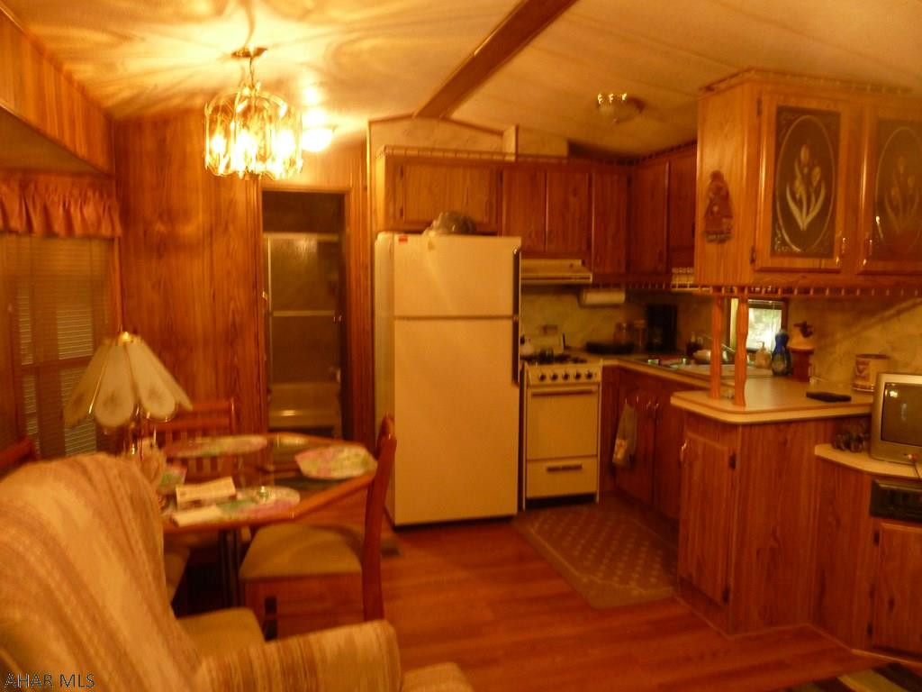 Glendale Yearound - Residential