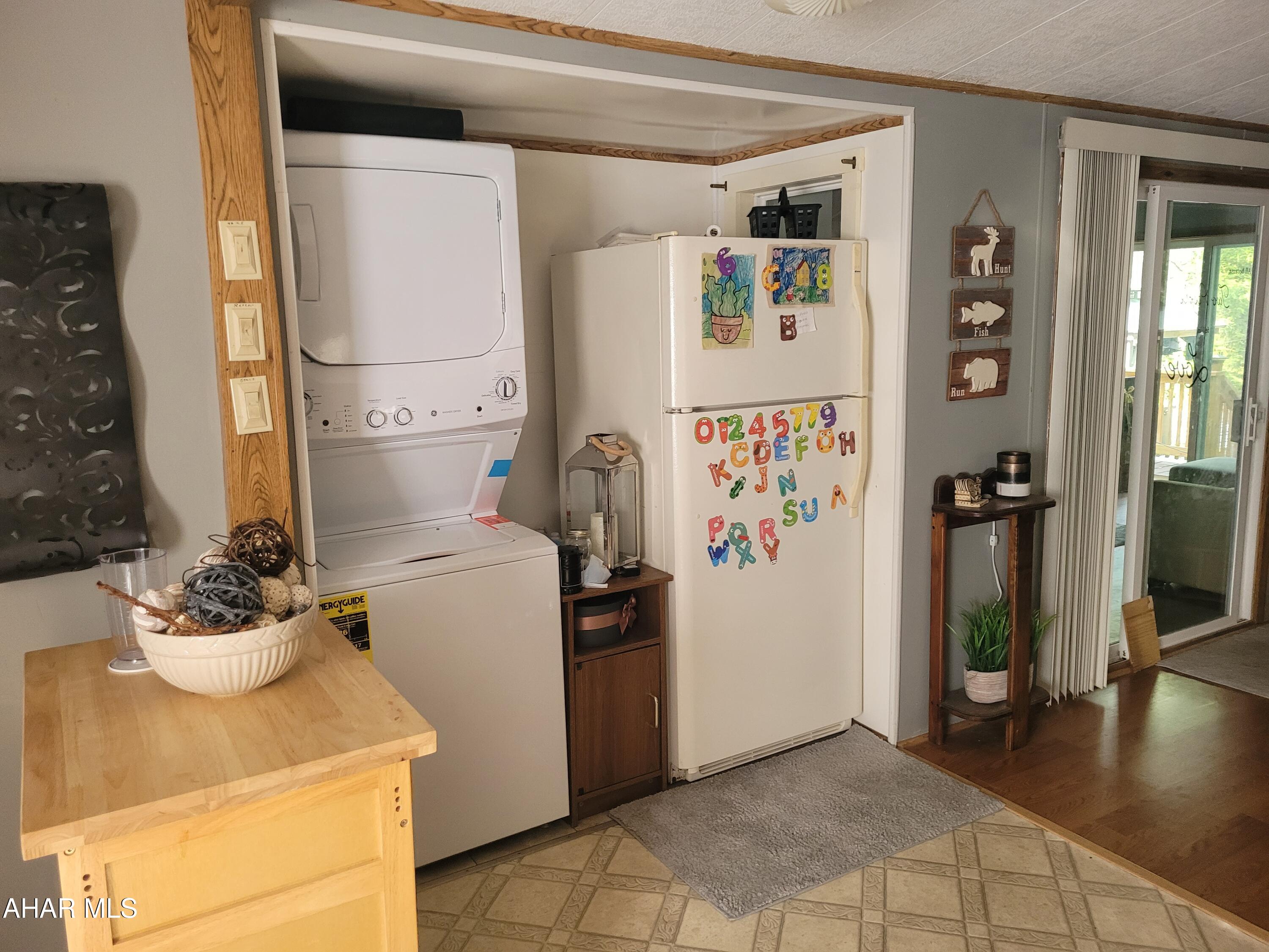 Glendale Yearound - Residential