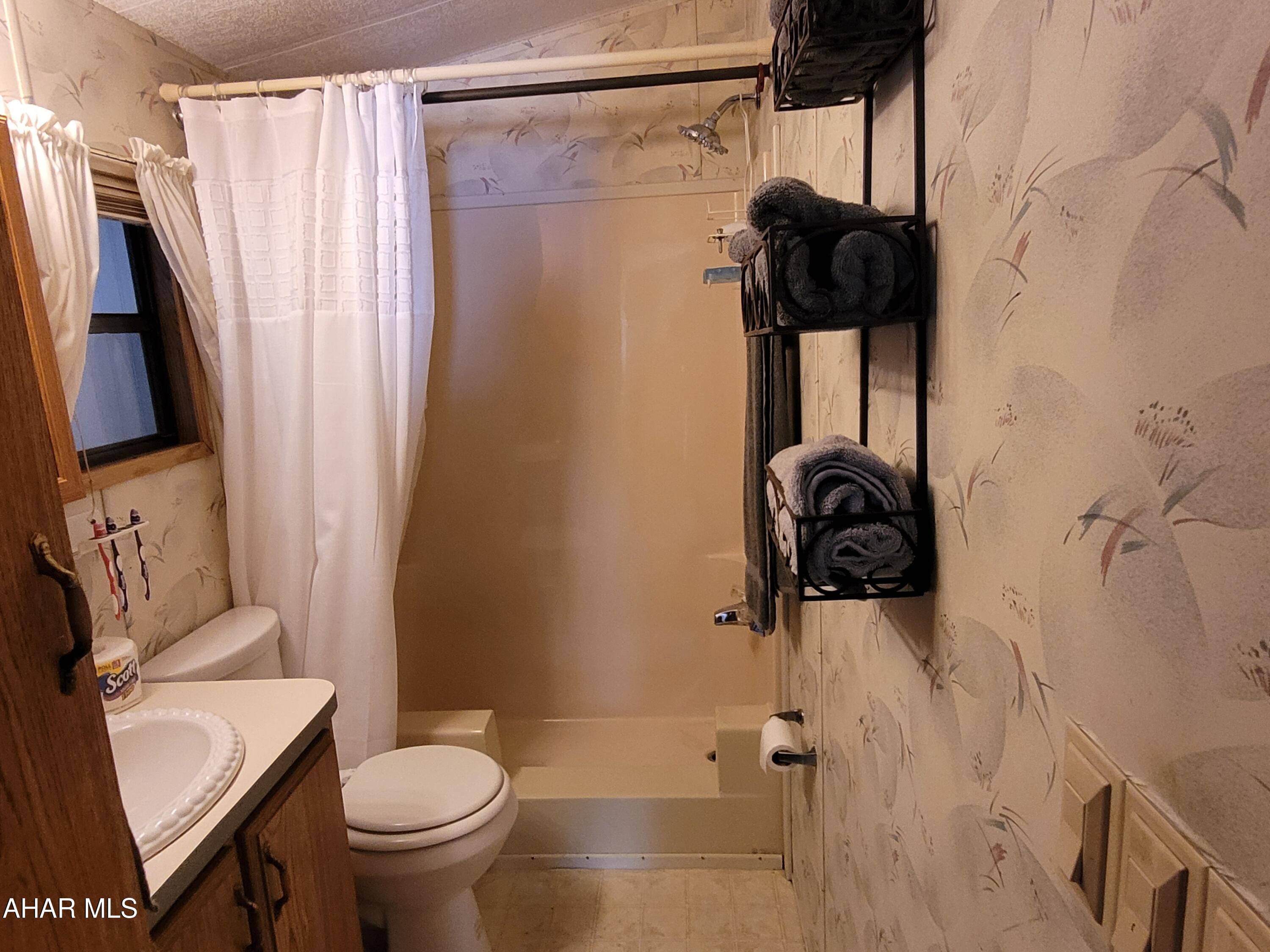 Glendale Yearound - Residential