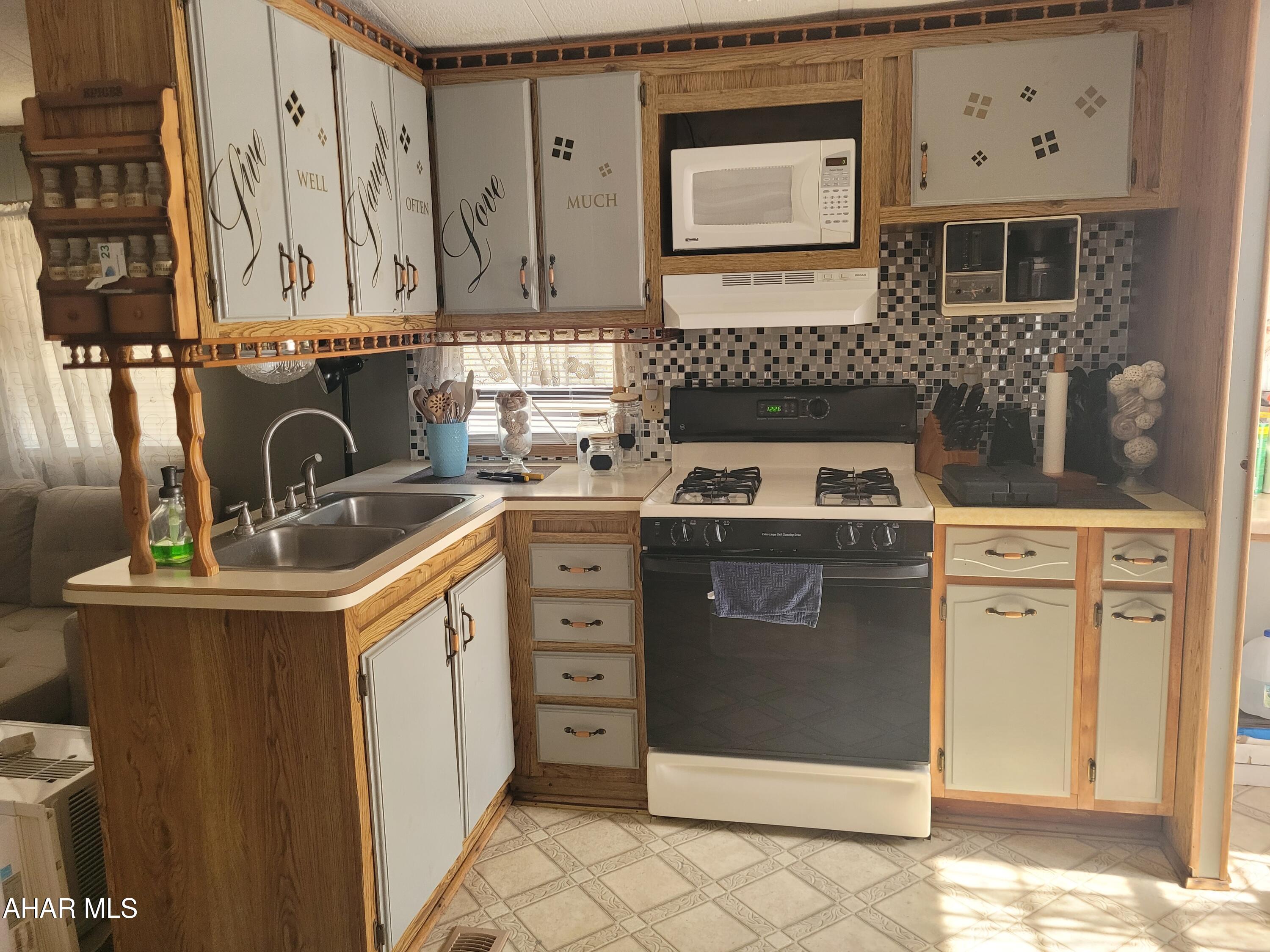 Glendale Yearound - Residential