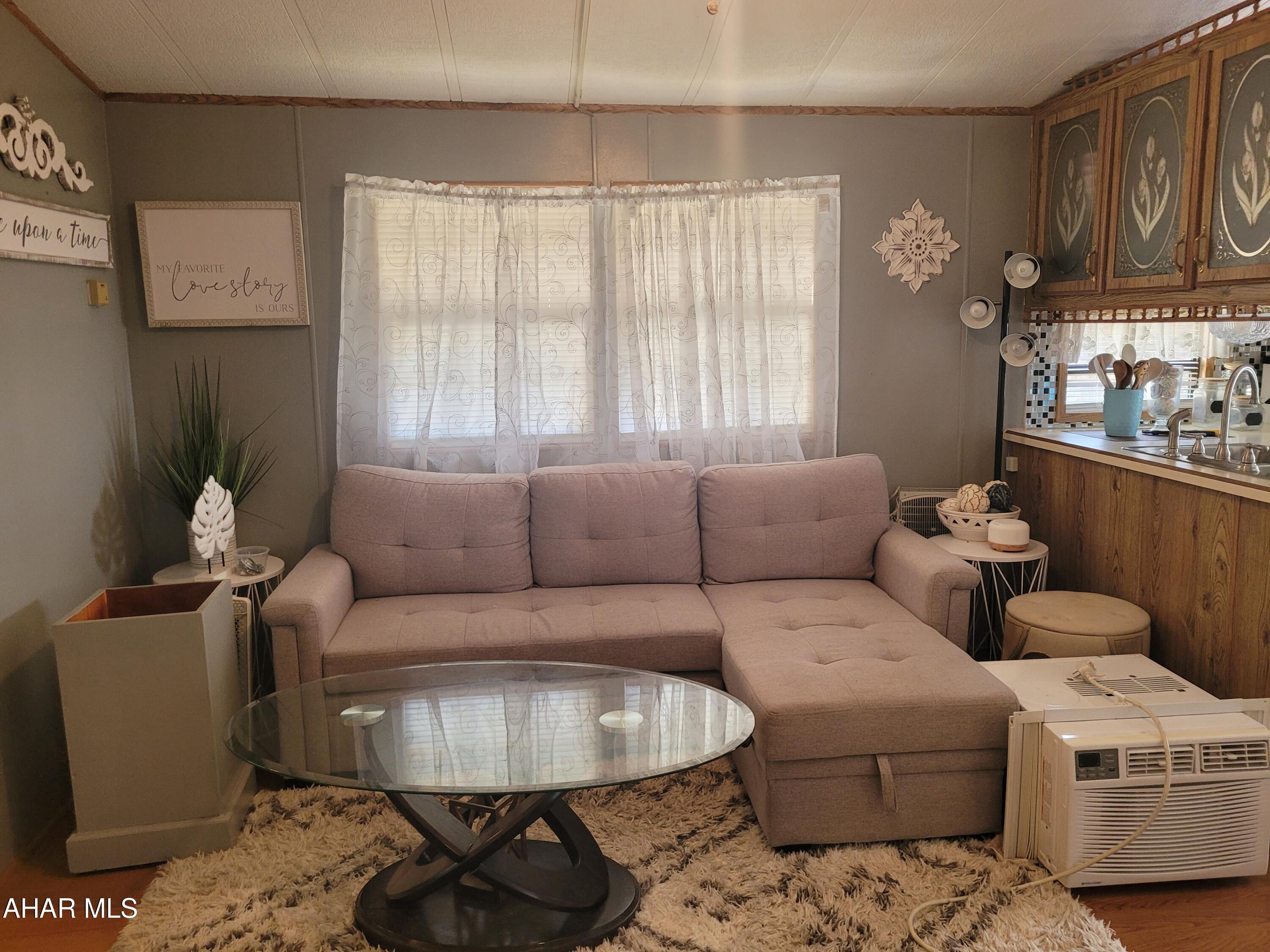 Glendale Yearound - Residential