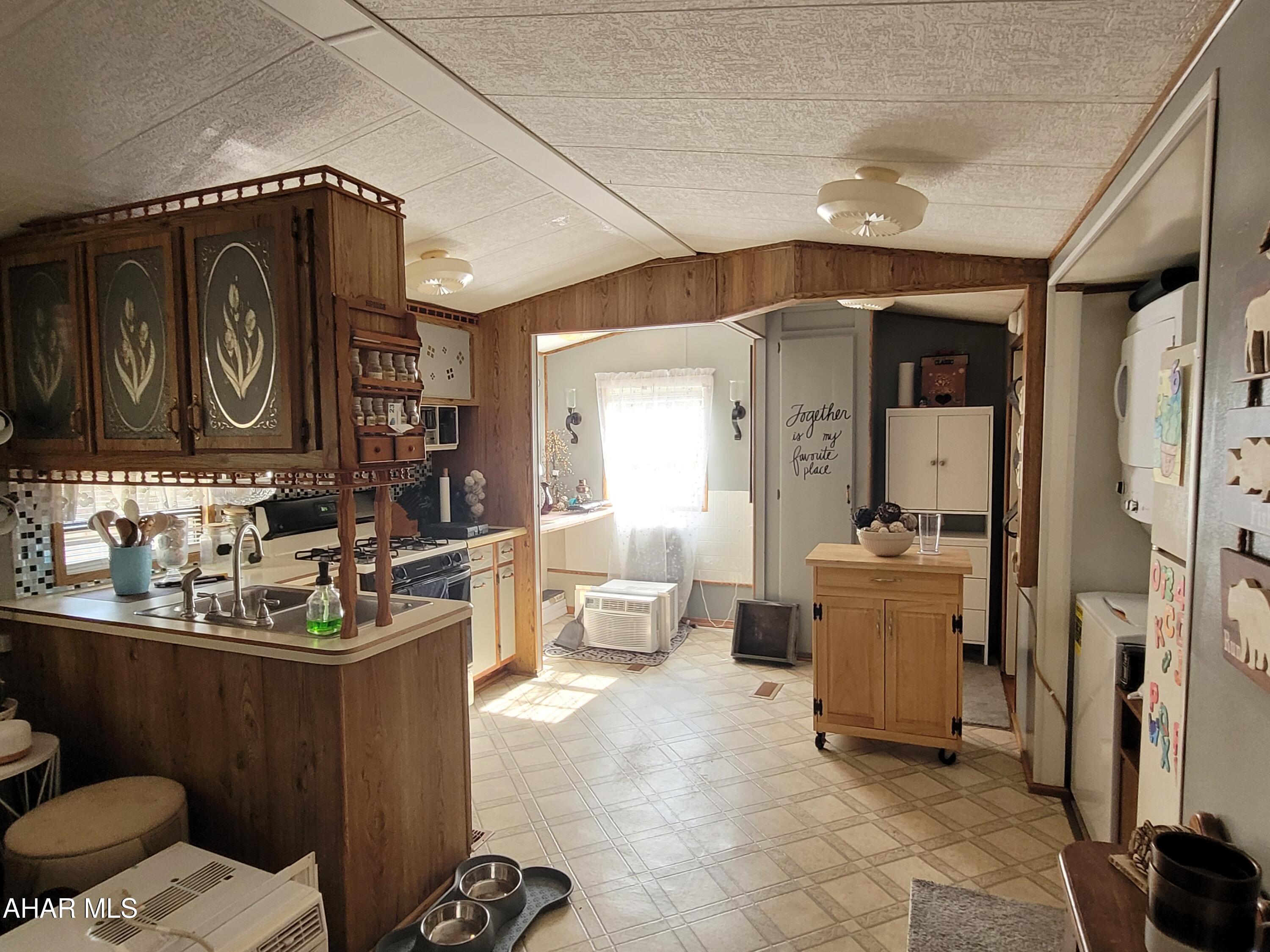 Glendale Yearound - Residential