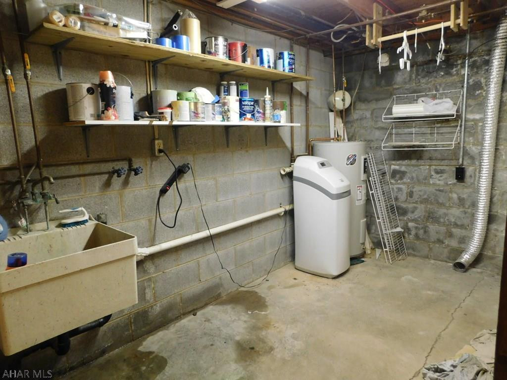 Maple Hollow - Residential