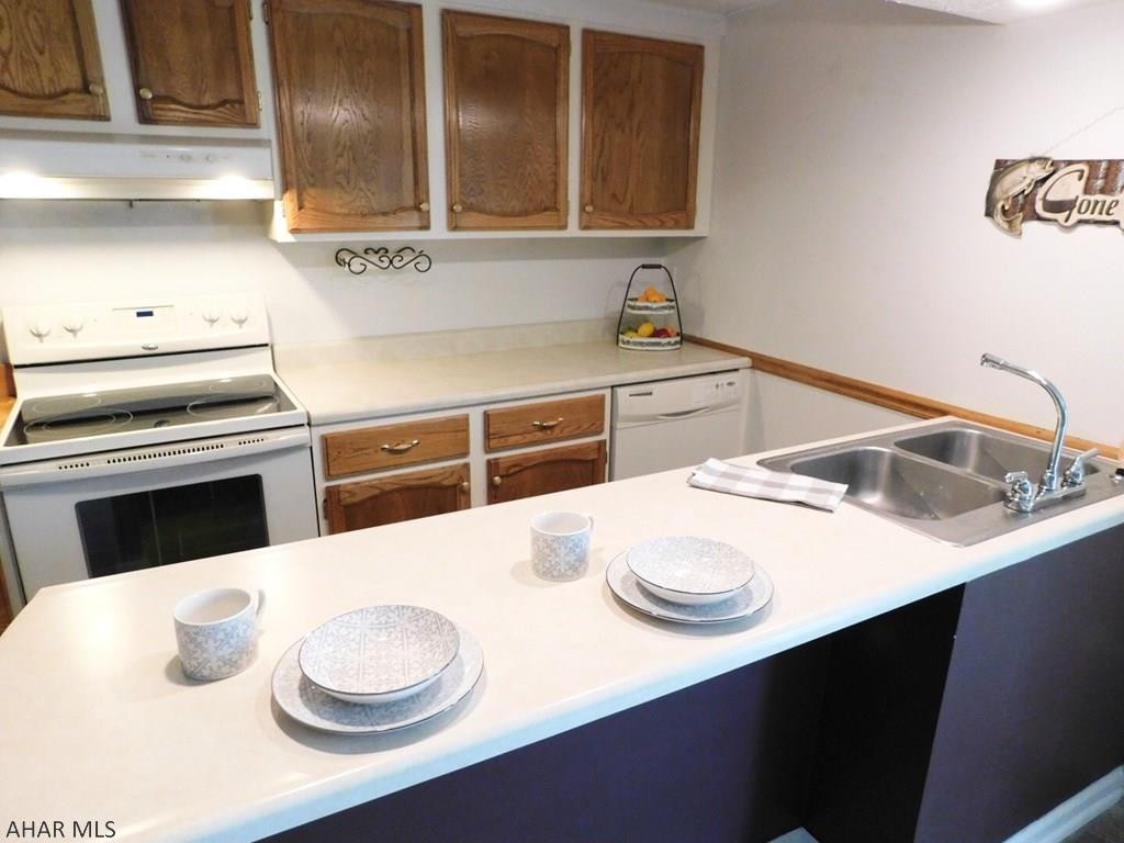 Maple Hollow - Residential