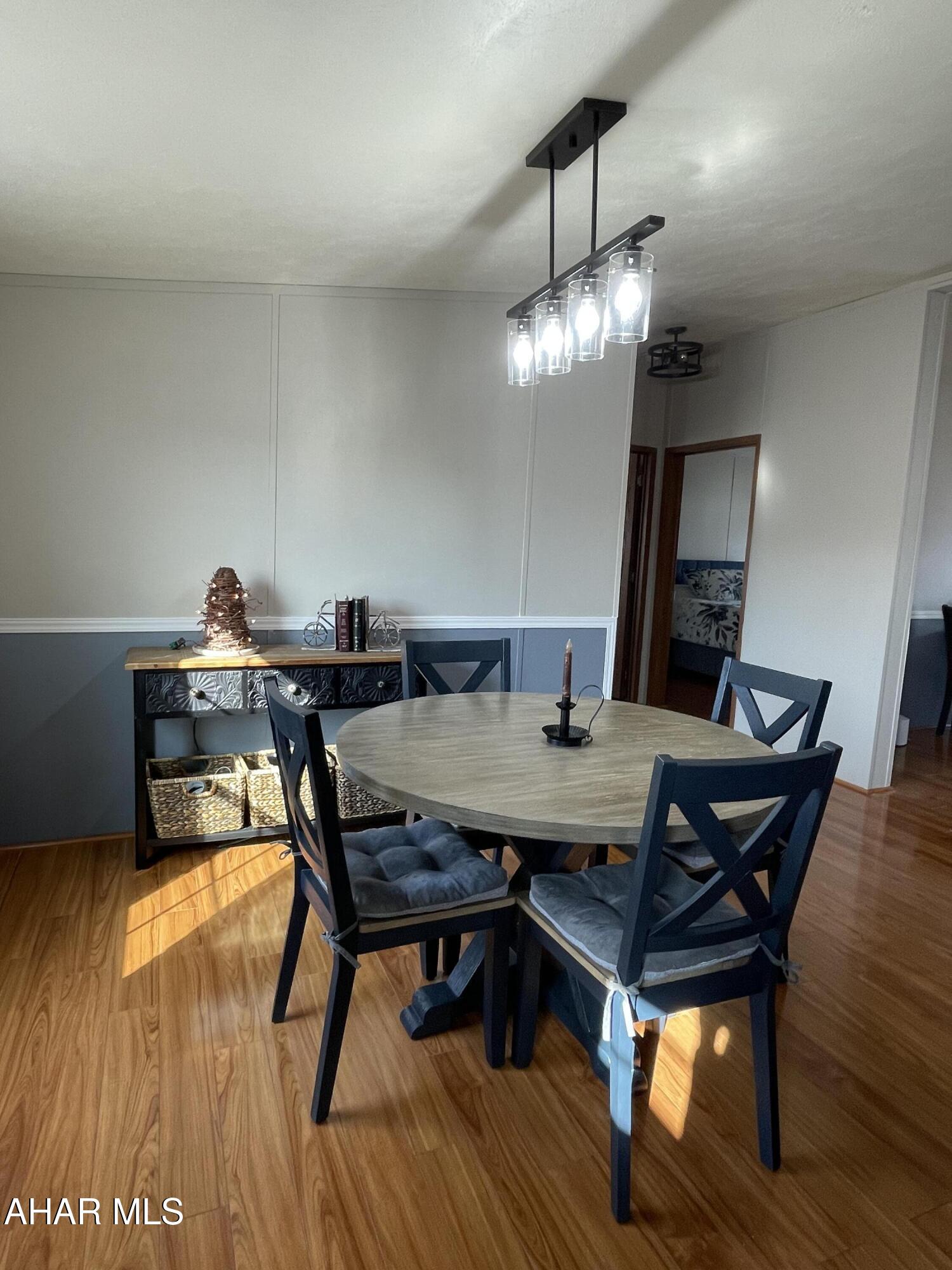 Laurel Woods - Residential