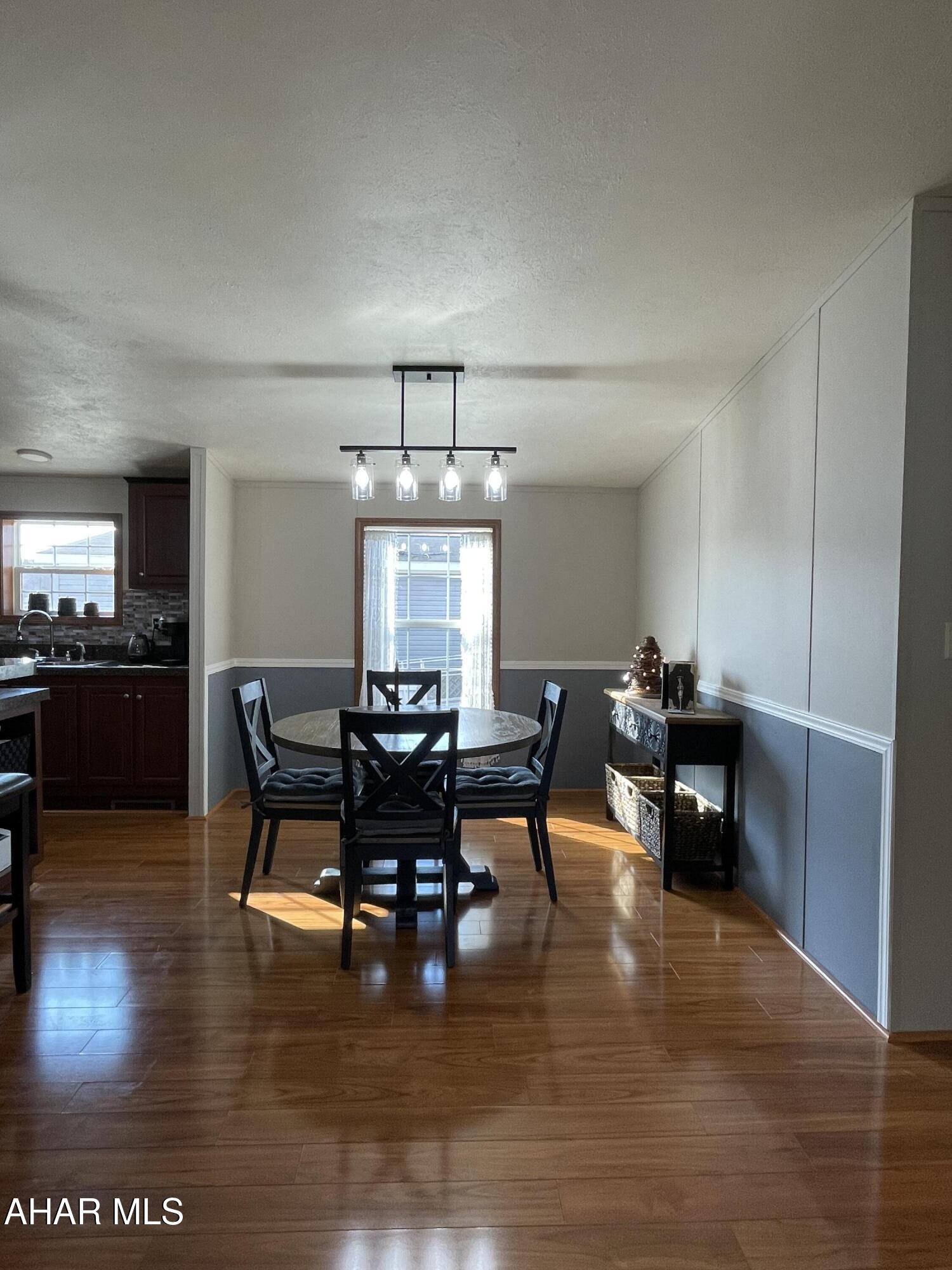 Laurel Woods - Residential