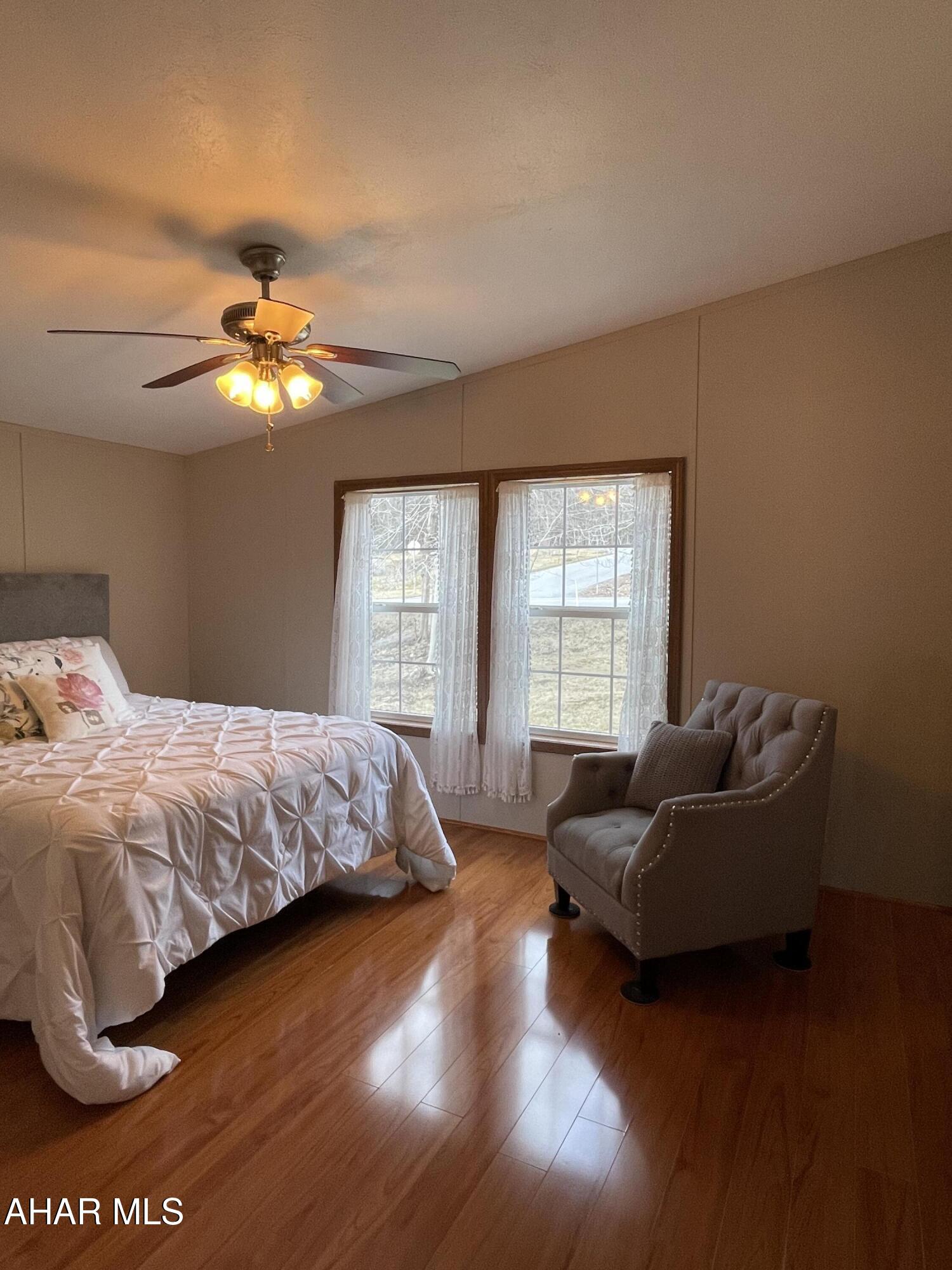 Laurel Woods - Residential