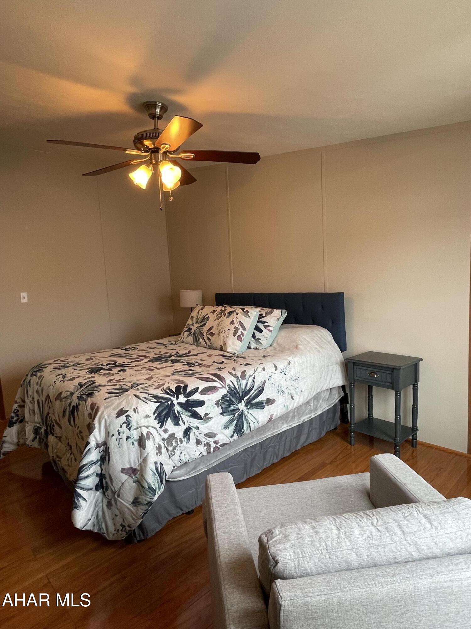 Laurel Woods - Residential