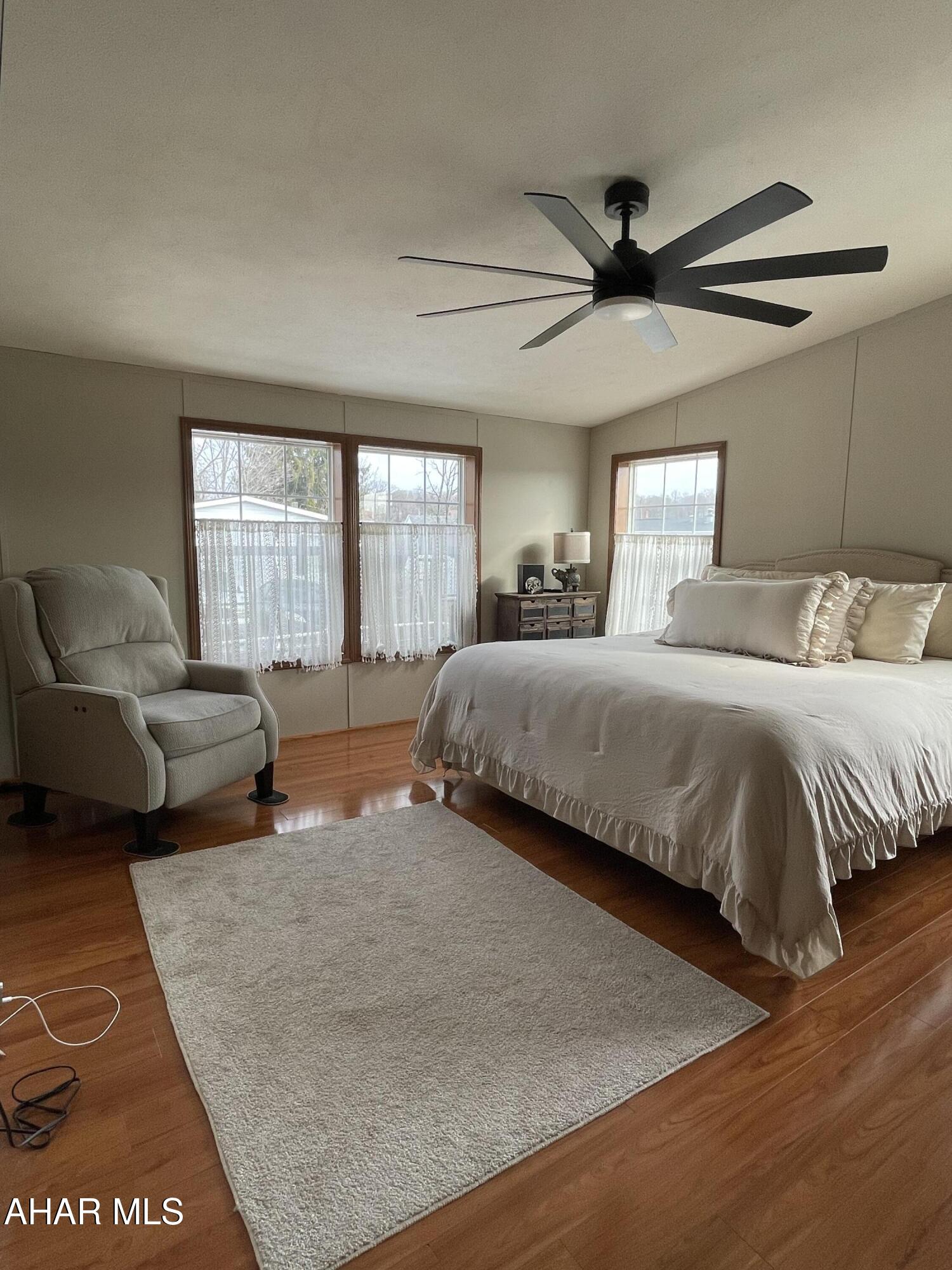 Laurel Woods - Residential