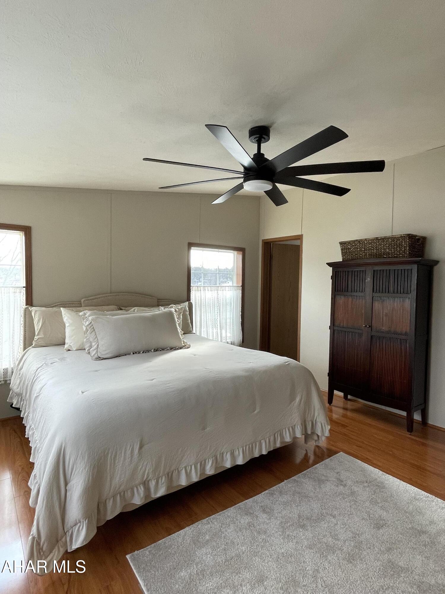 Laurel Woods - Residential