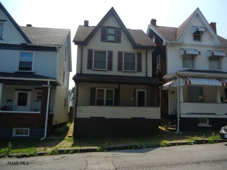 Well maintained 3 bedroom, 1 bath, 2 story.  Beautiful oak kitchen, great decor.  Off street parking. Priced at only $43,900.