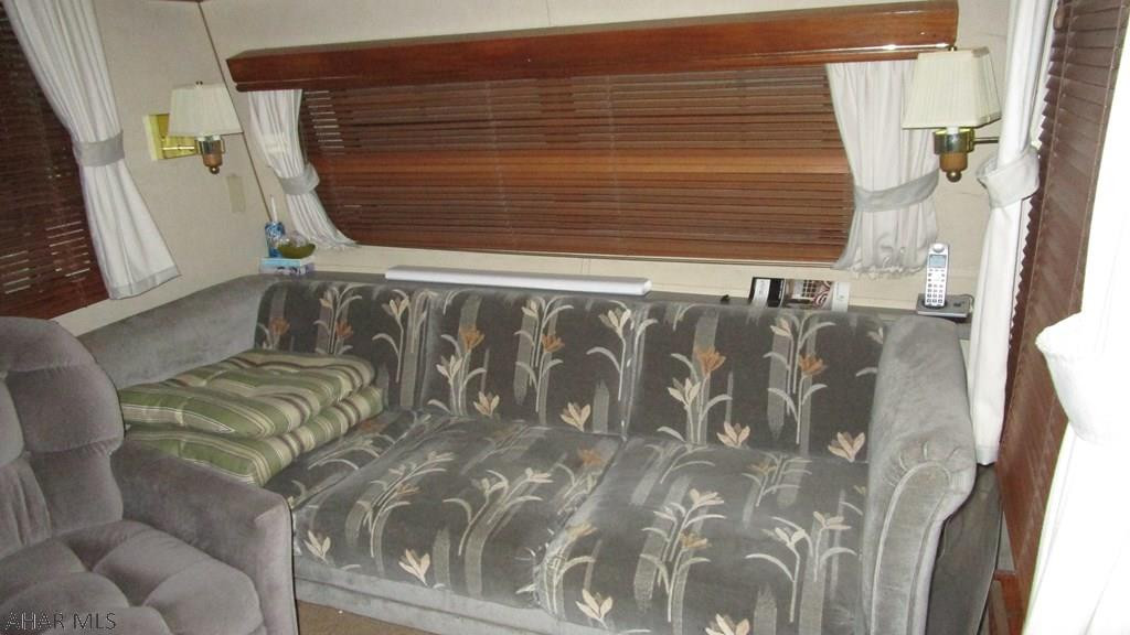 Glendale Yearound - Residential