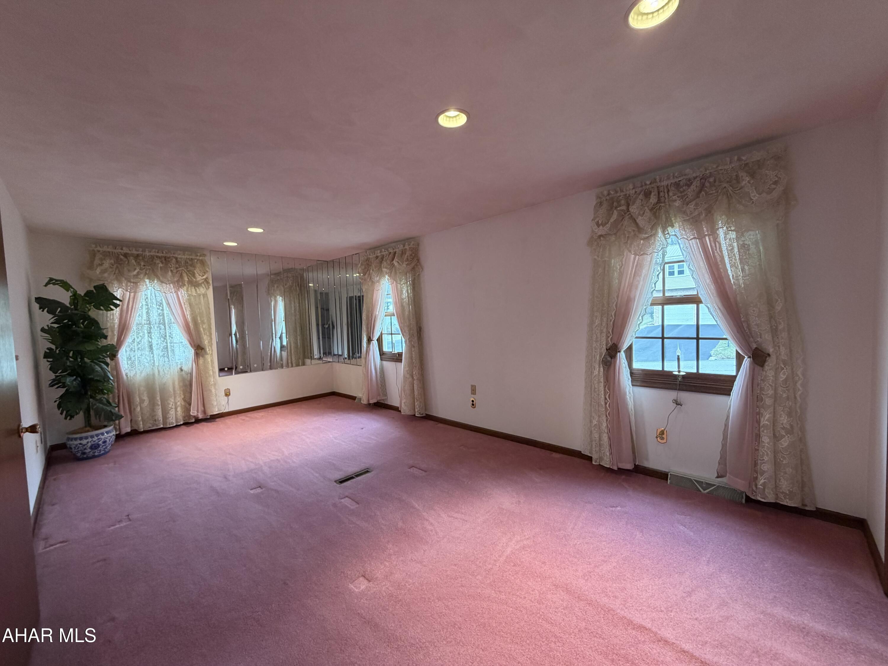 Belaire Estate - Residential