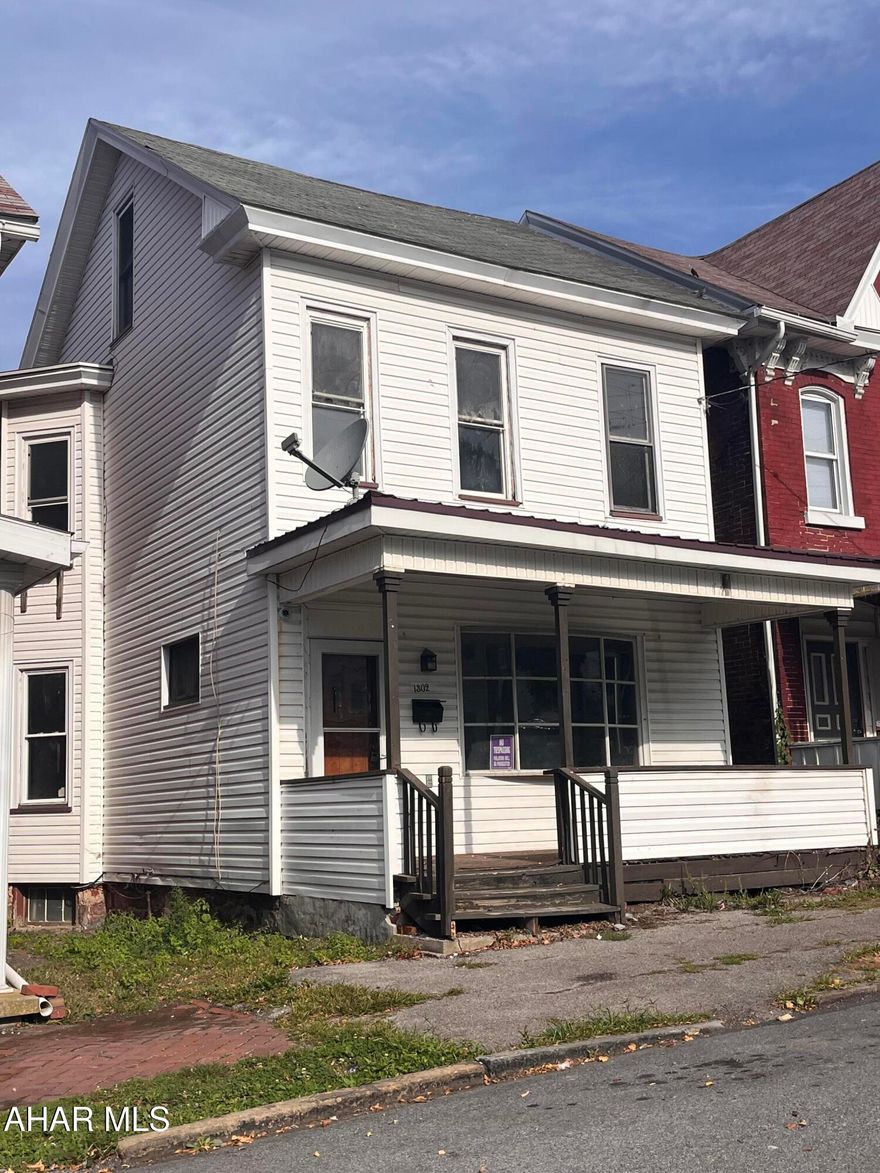 Looking for a large home to move around in then look no further! This 4BR 2BA is waiting for your loving touches! With so much space there are many possibilities and don't forget the finished attic if you feel you need an extra space to stretch out!