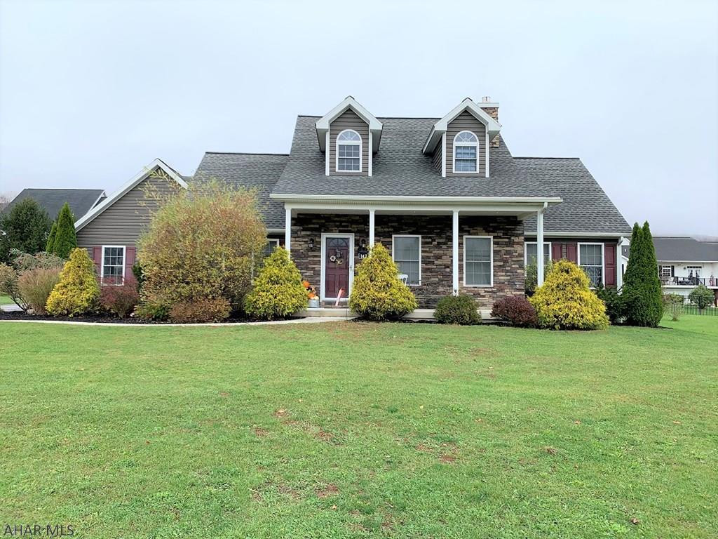 Hawthorne Manor - Residential