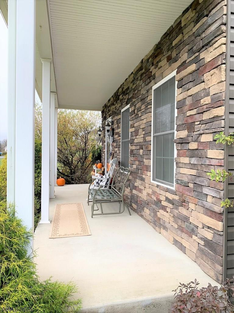 Hawthorne Manor - Residential