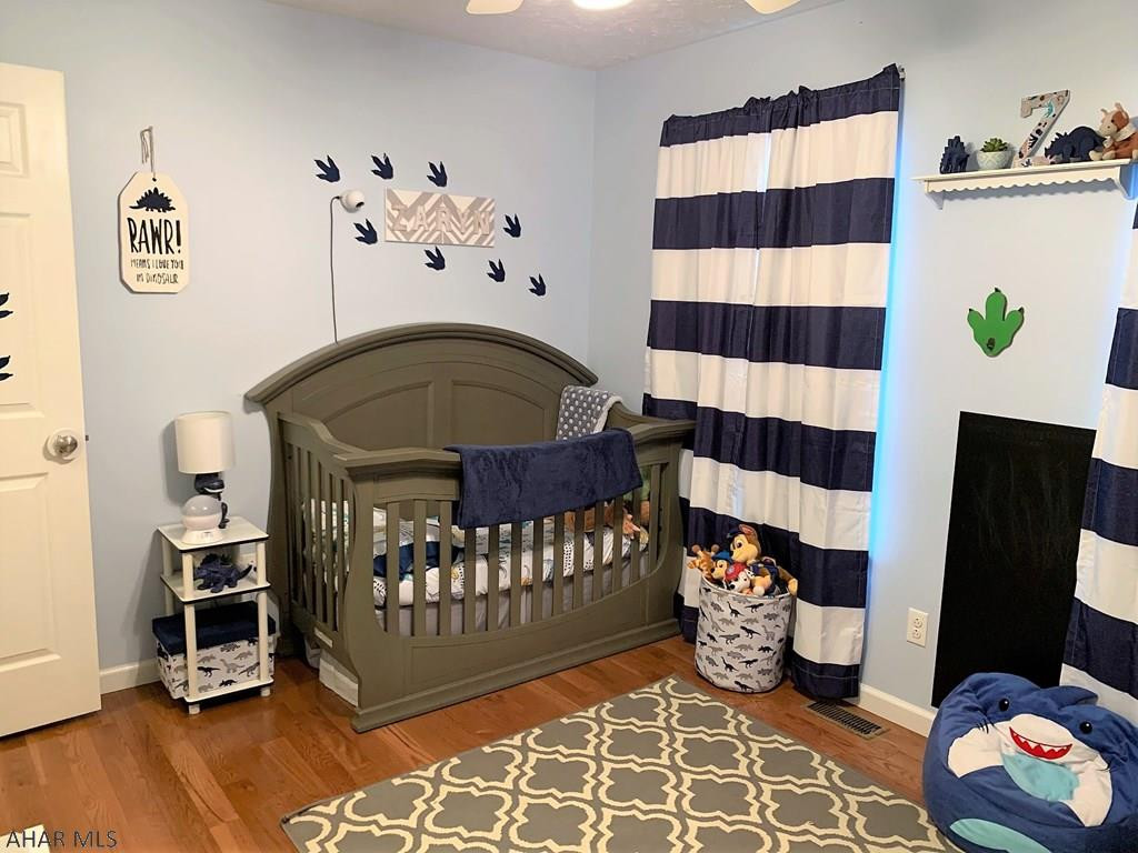 Hawthorne Manor - Residential