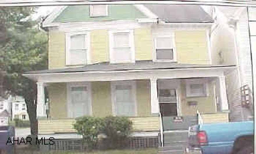 Nice starter or investment property. Section 8 approved. Nice starter or investment property. Section 8 approved.