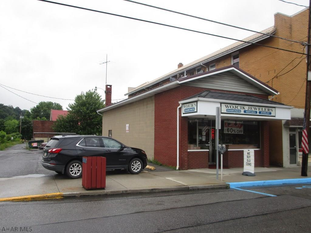 Unknown - Commercial Sale