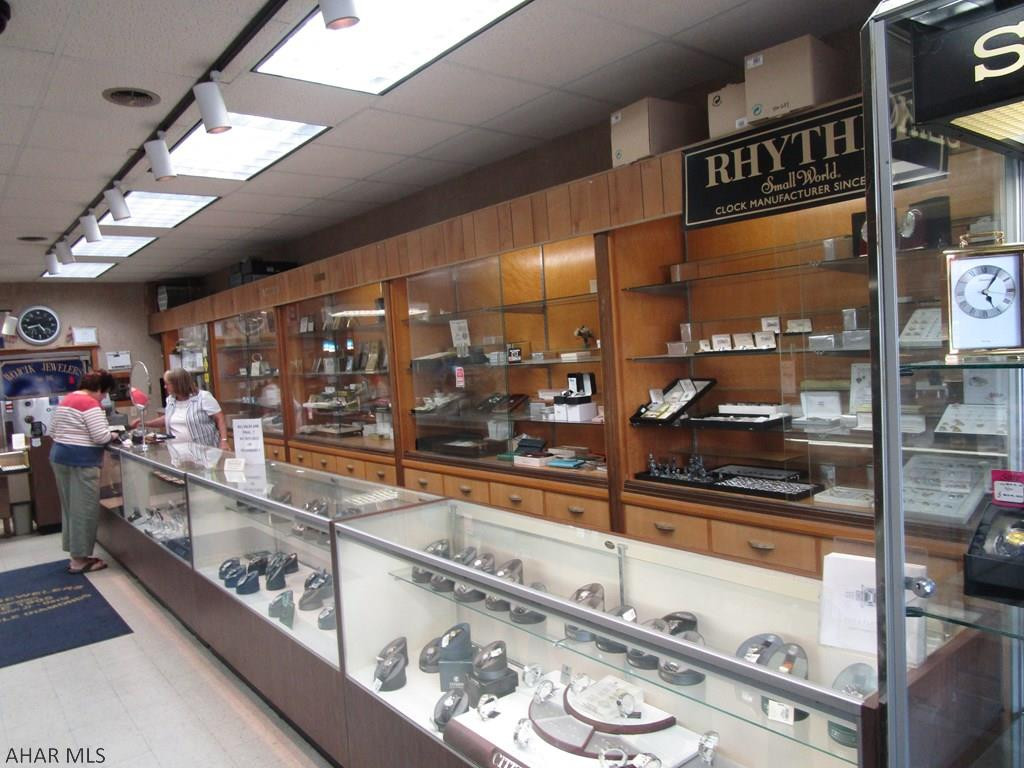 Unknown - Commercial Sale