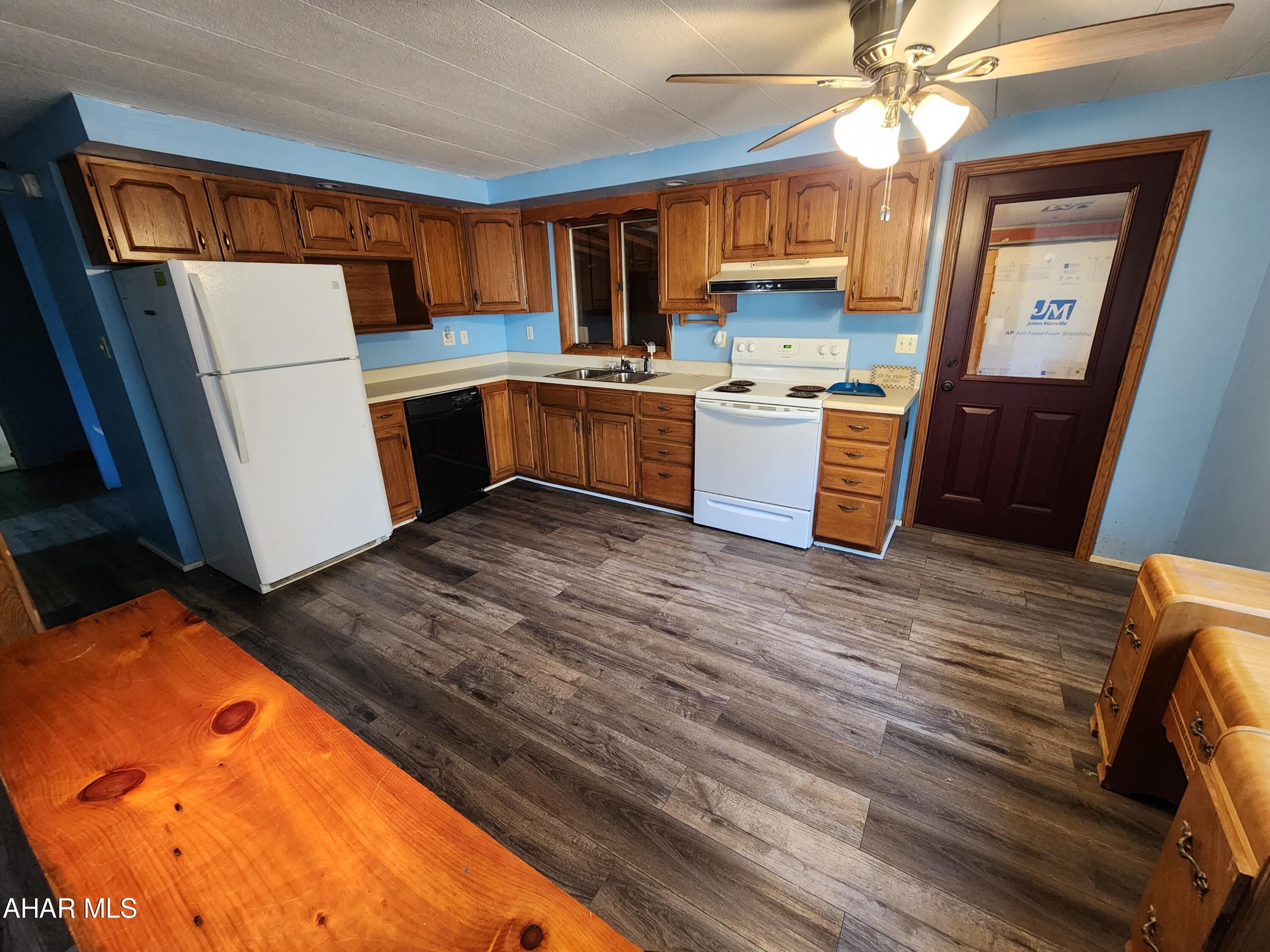 Glendale Yearound - Residential