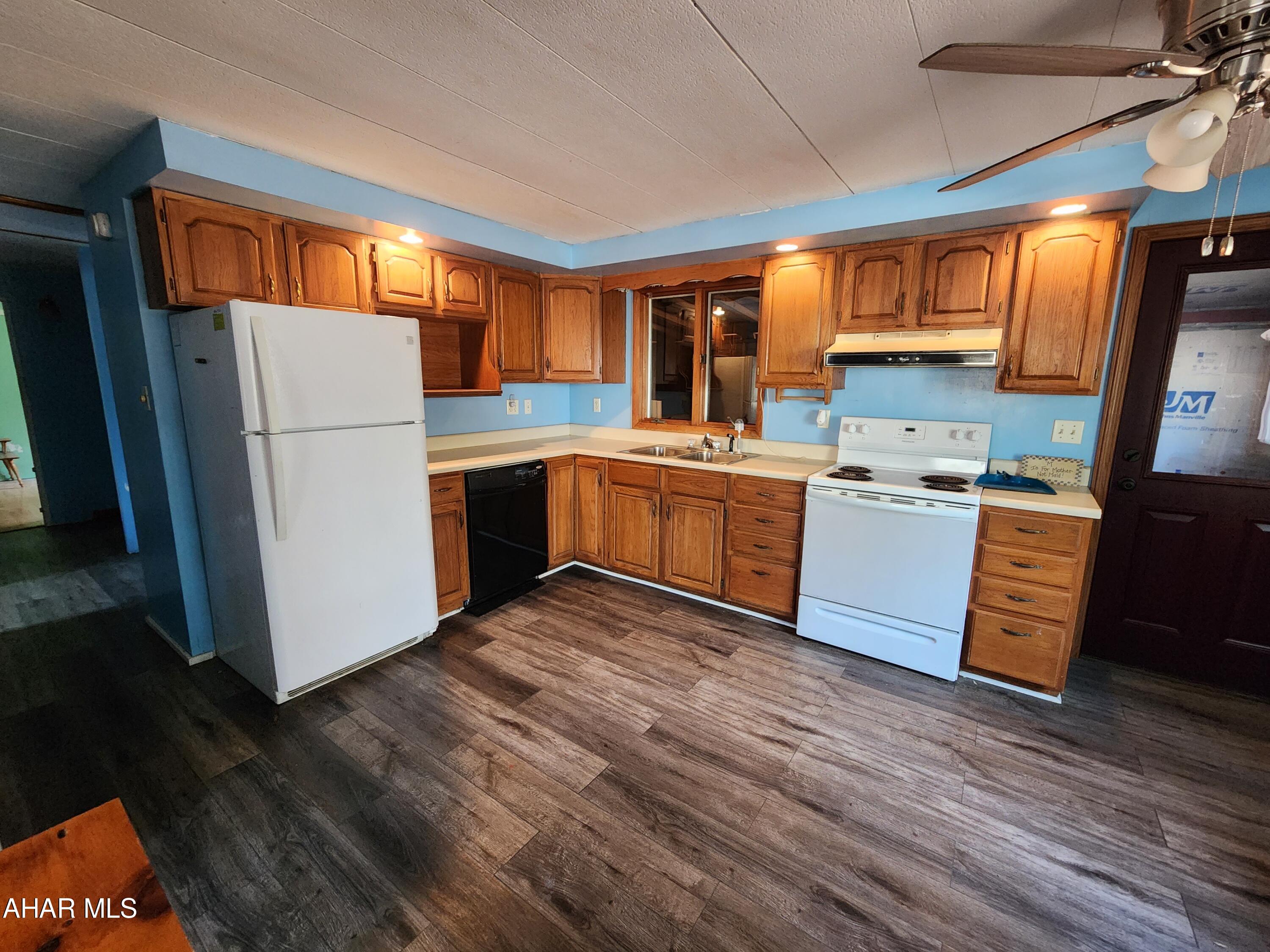 Glendale Yearound - Residential