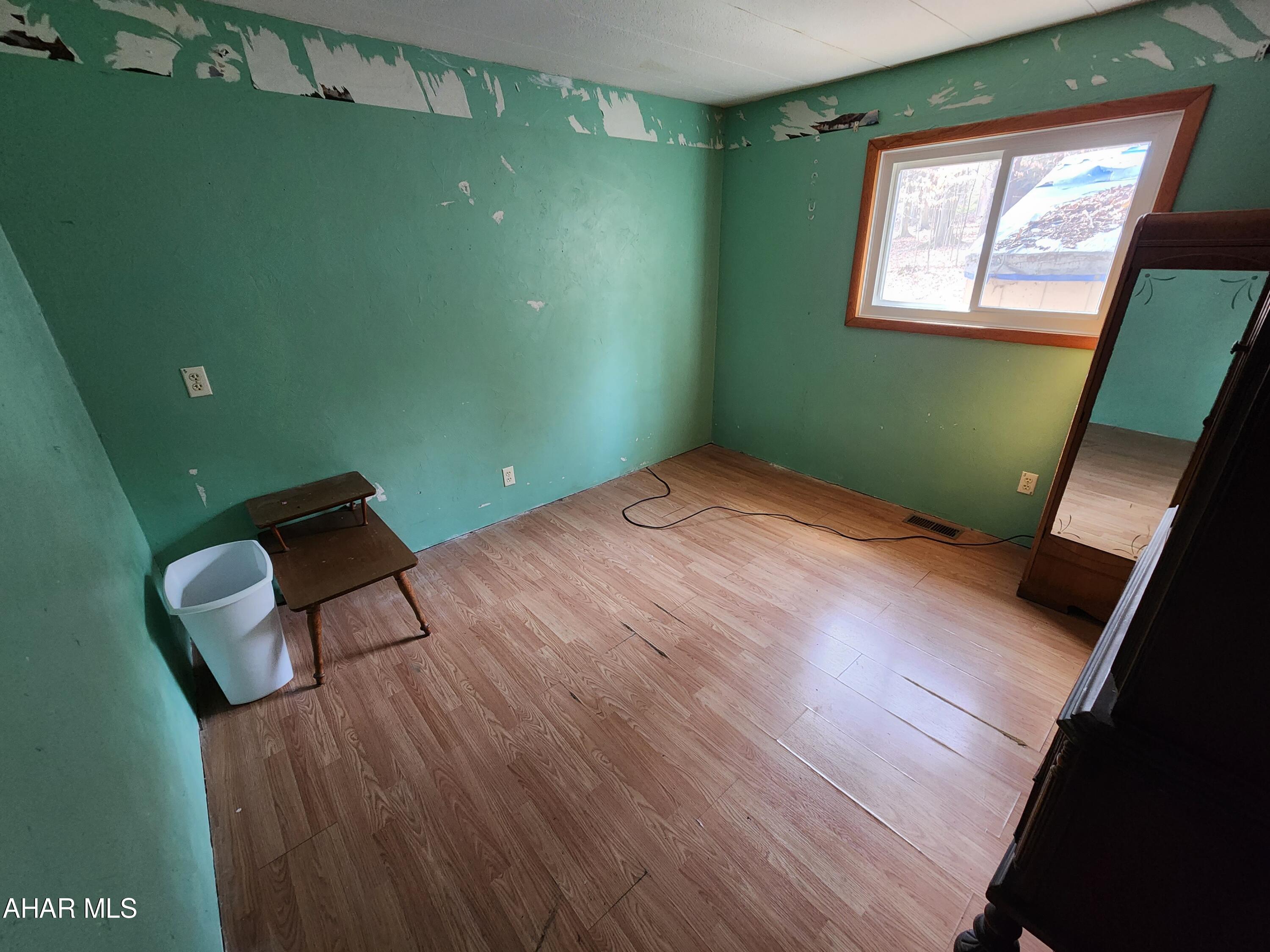 Glendale Yearound - Residential